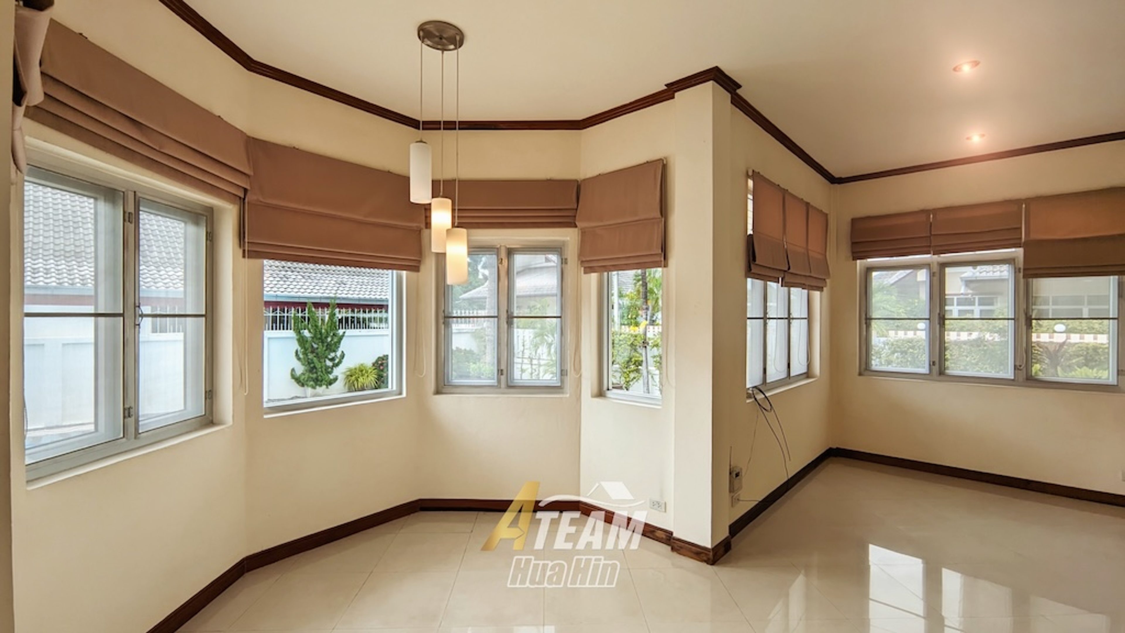 Beautiful  3-Bedroom Pool Villa in Soi 102, Hua Hin thumbnail 6