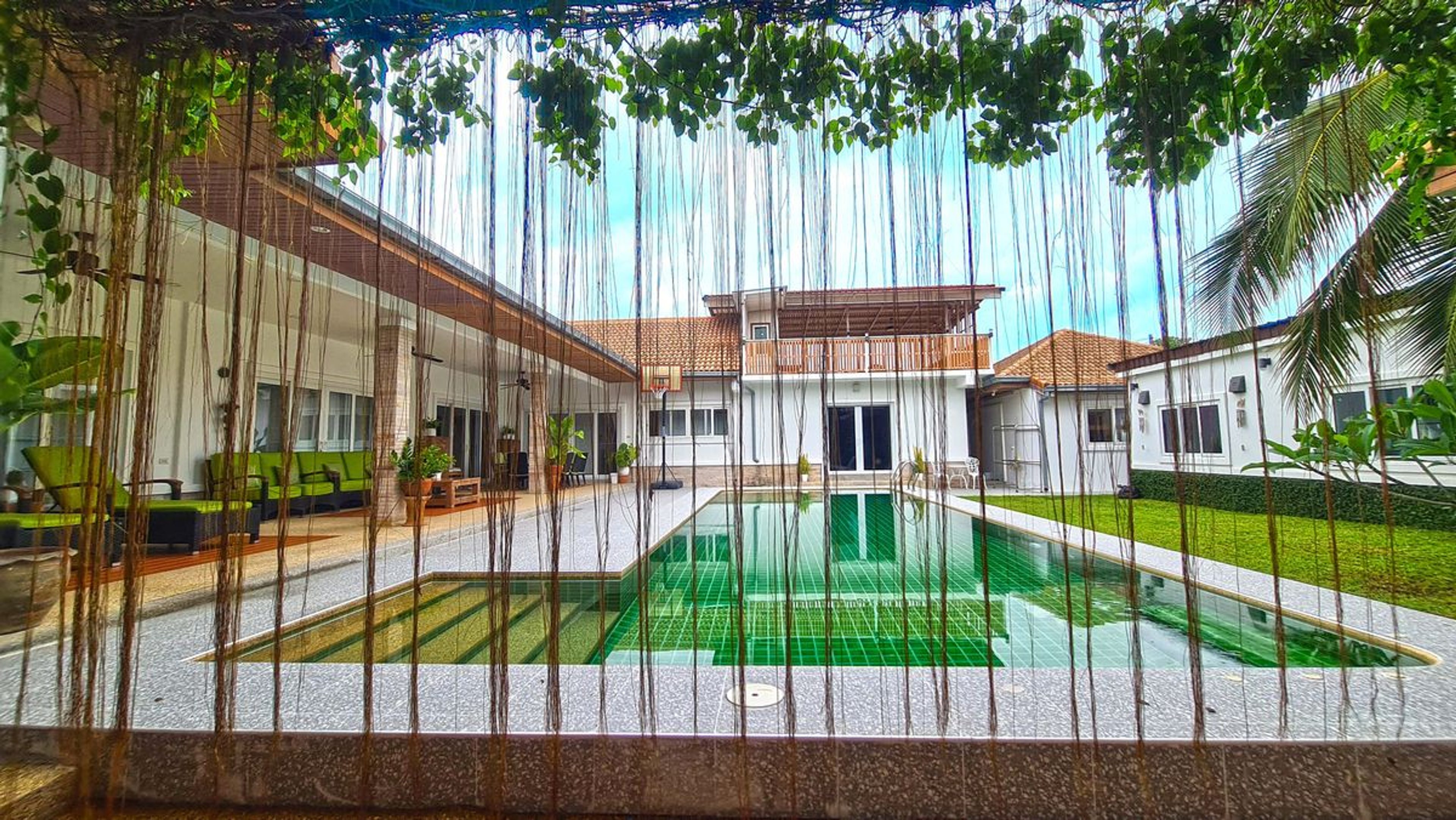luxury 7 bedrooms Pool Villa in Orchid Palm Homes thumbnail 35