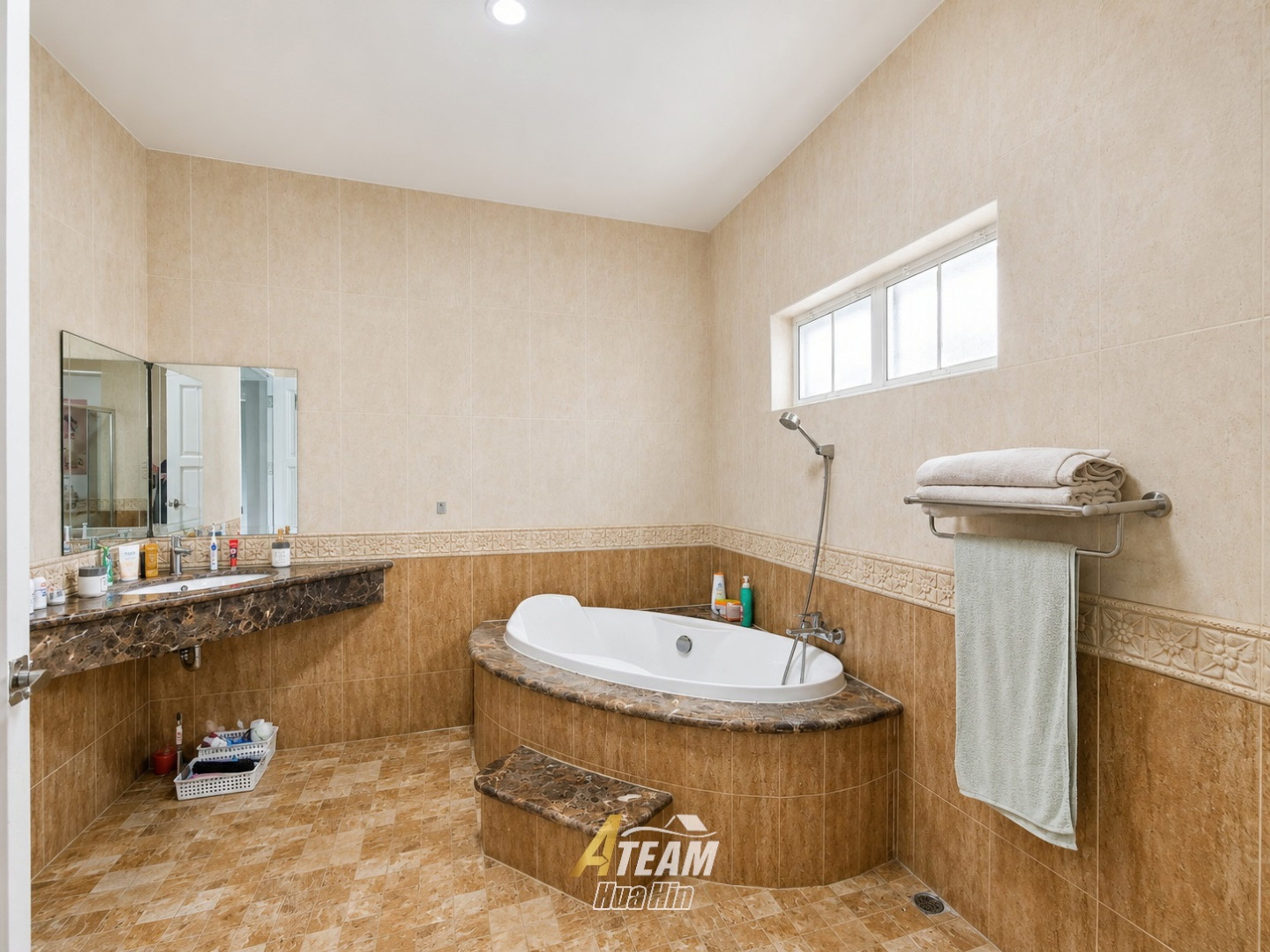 Large 5-Bedroom Estate on 2.6 Rai for Rent – Pranburi thumbnail 24
