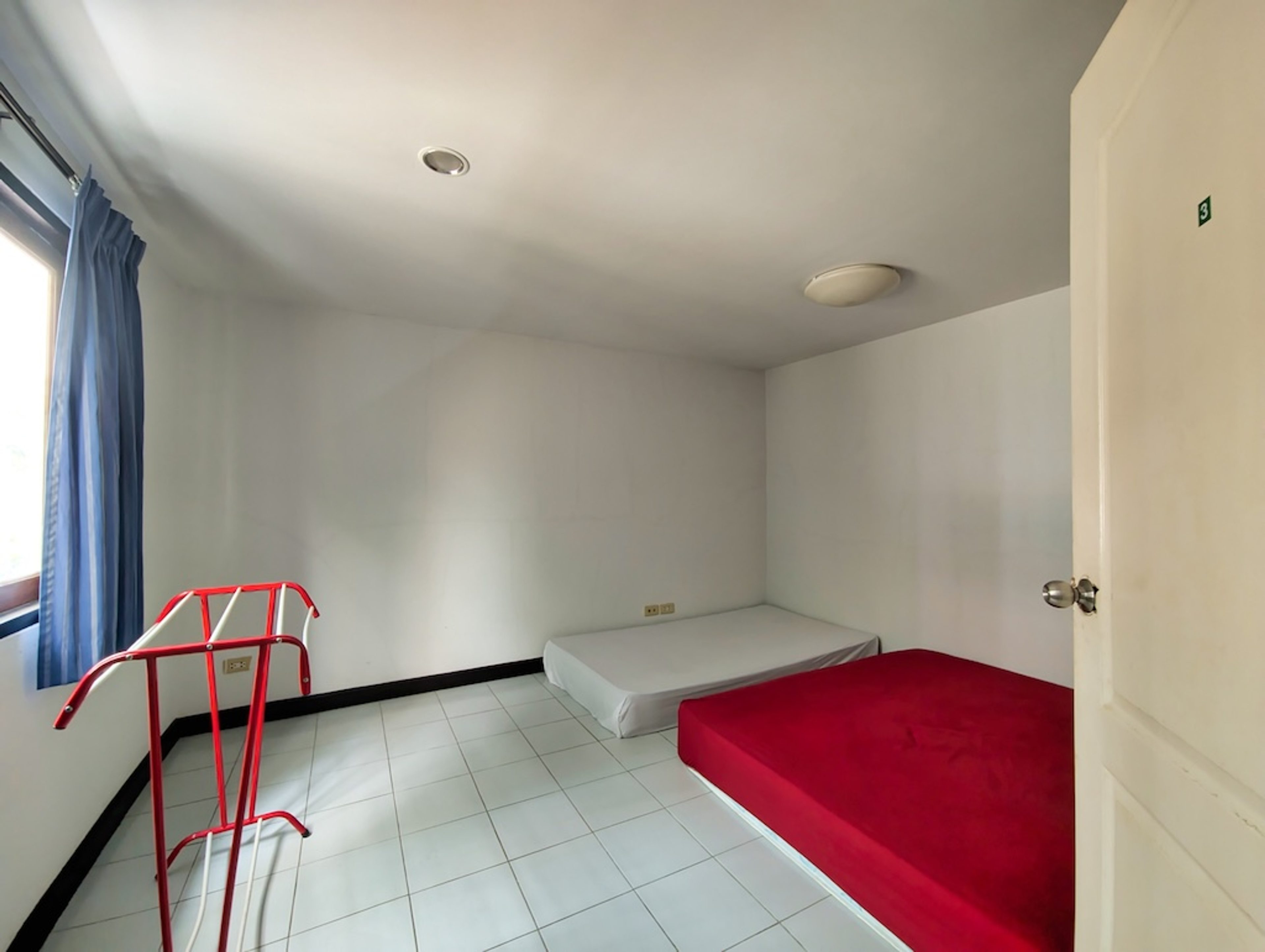 Beachfront 5-Bedroom Townhouse in Baan Suksamran – Hua Hin City Center thumbnail 10