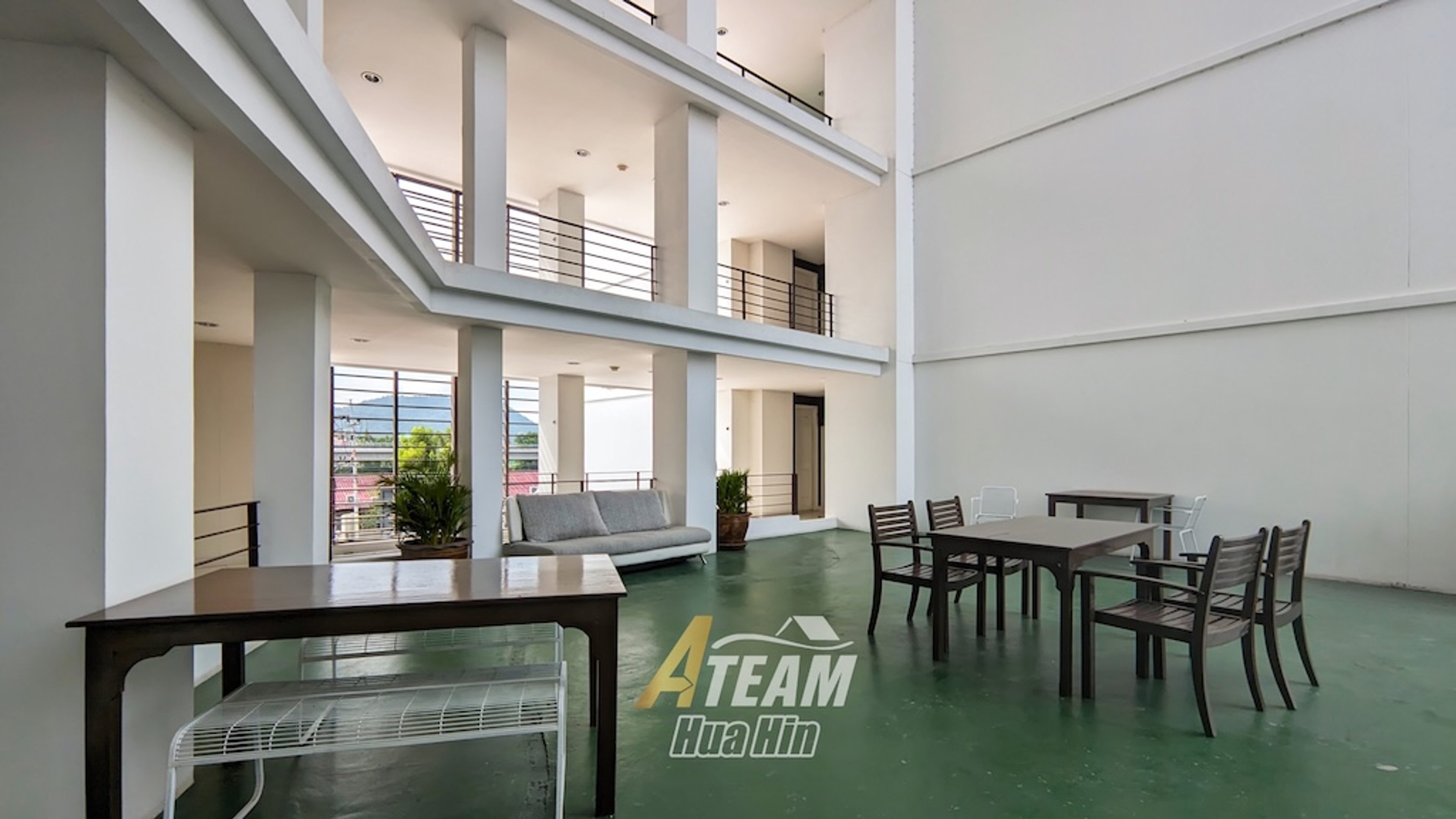 For Sale: Renovated -Bedroom  Condo in Tira Tiraa, Hua thumbnail 12