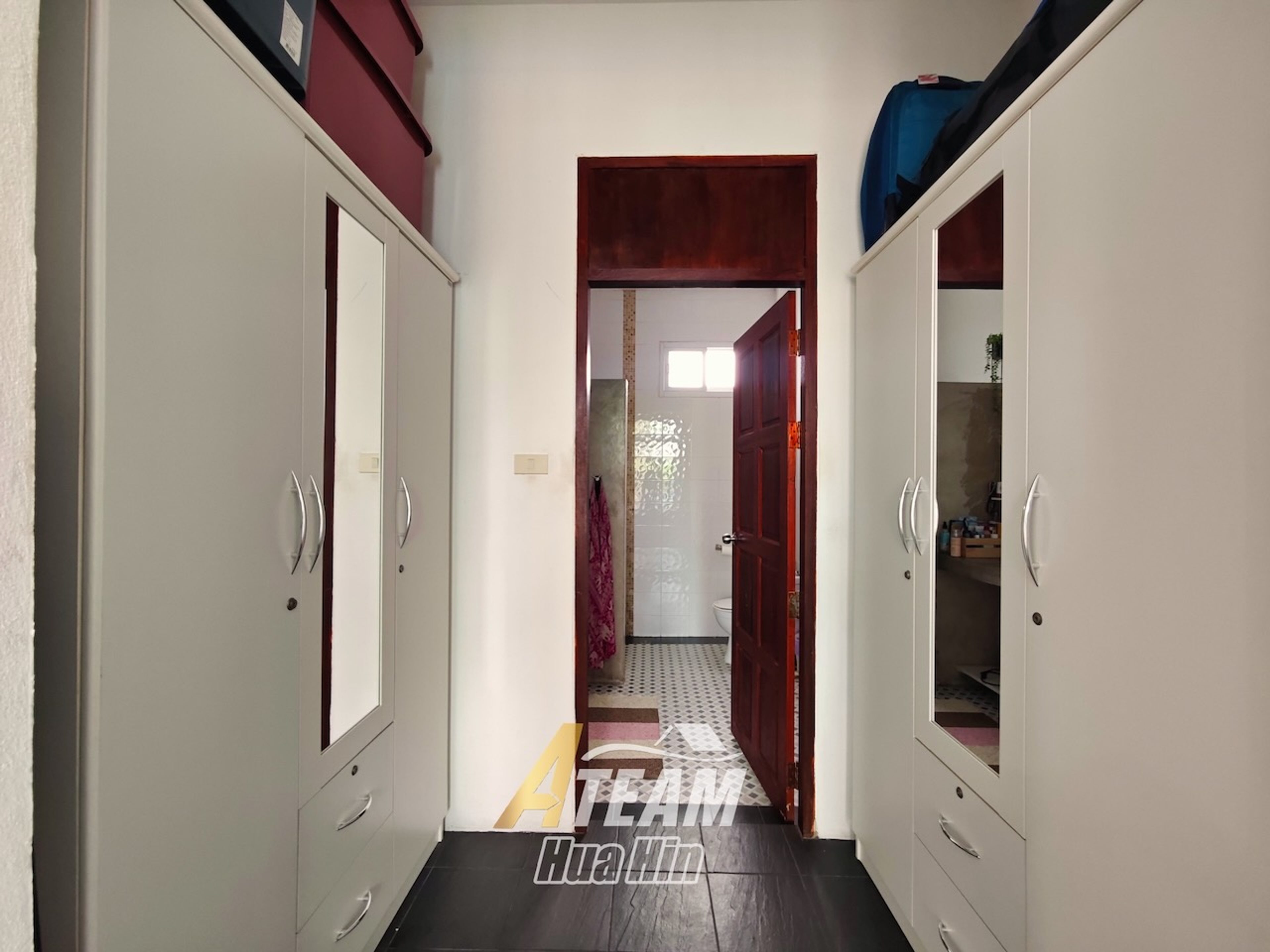 Beautiful Private 3 Bed 2 Bath Pool Villa in Hua Hin Soi 102 thumbnail 9