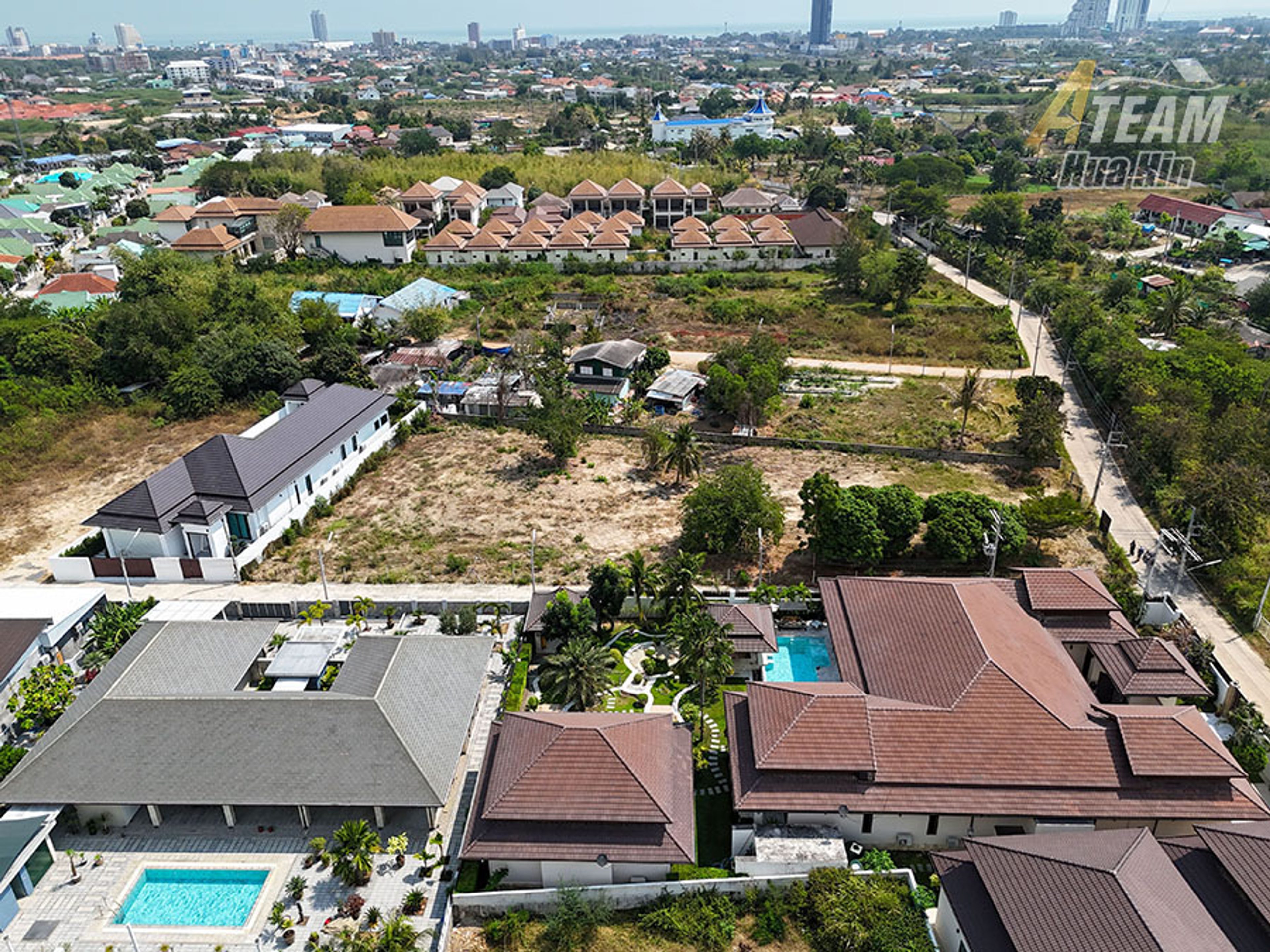 Prime 2,852 sqm Land Plot in Soi 102 thumbnail 5