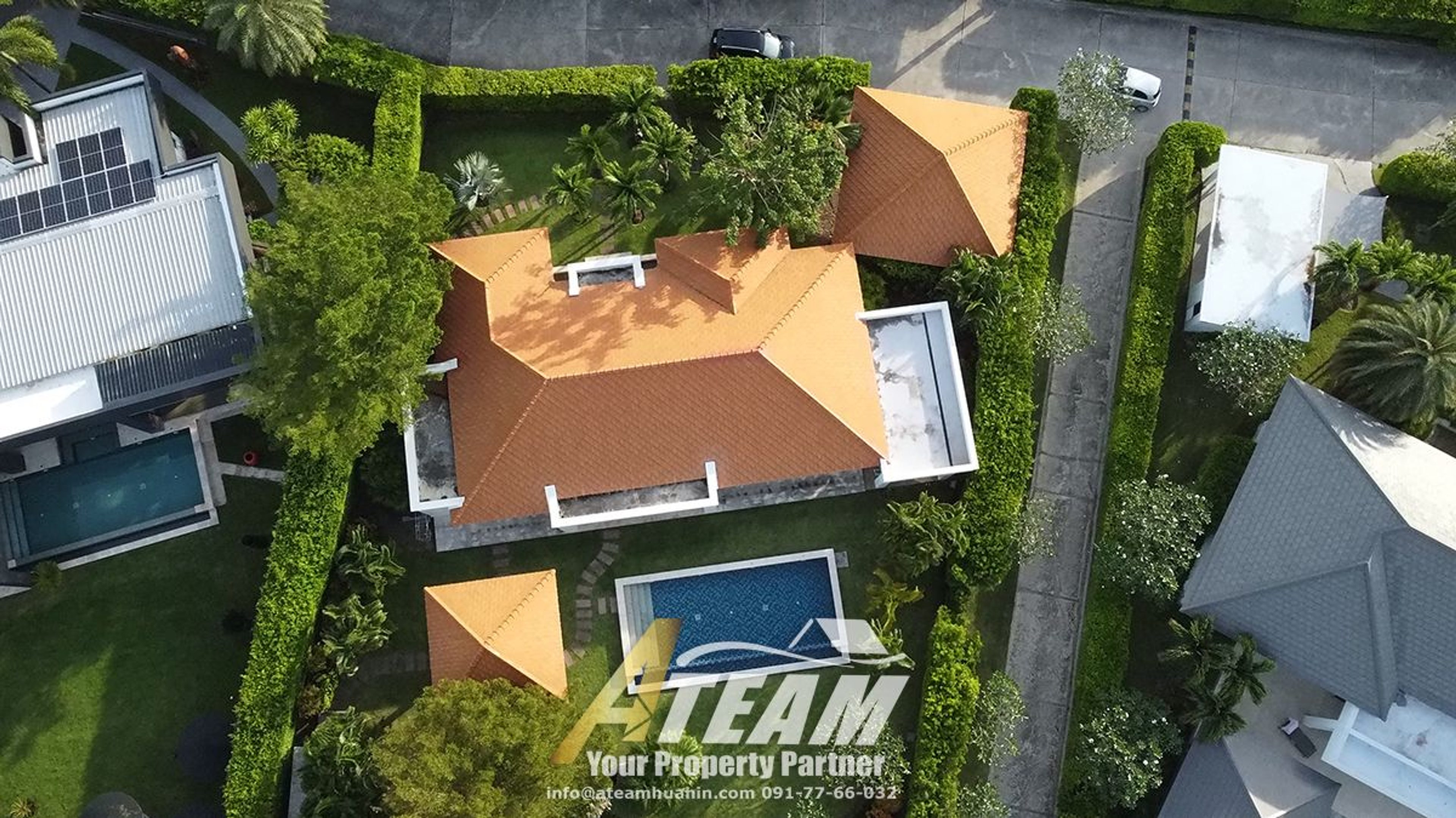Luxury 3 Bedrooms pool villa in Baan ing phu