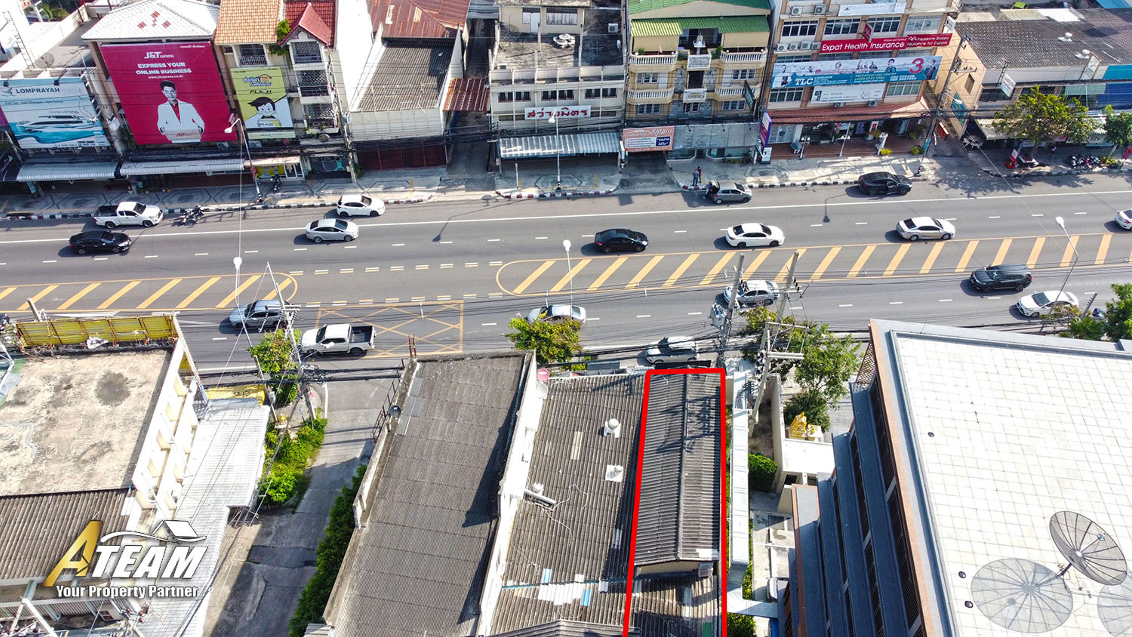 Great investment opportunity right next to Maven Condominium on Petchk thumbnail 6