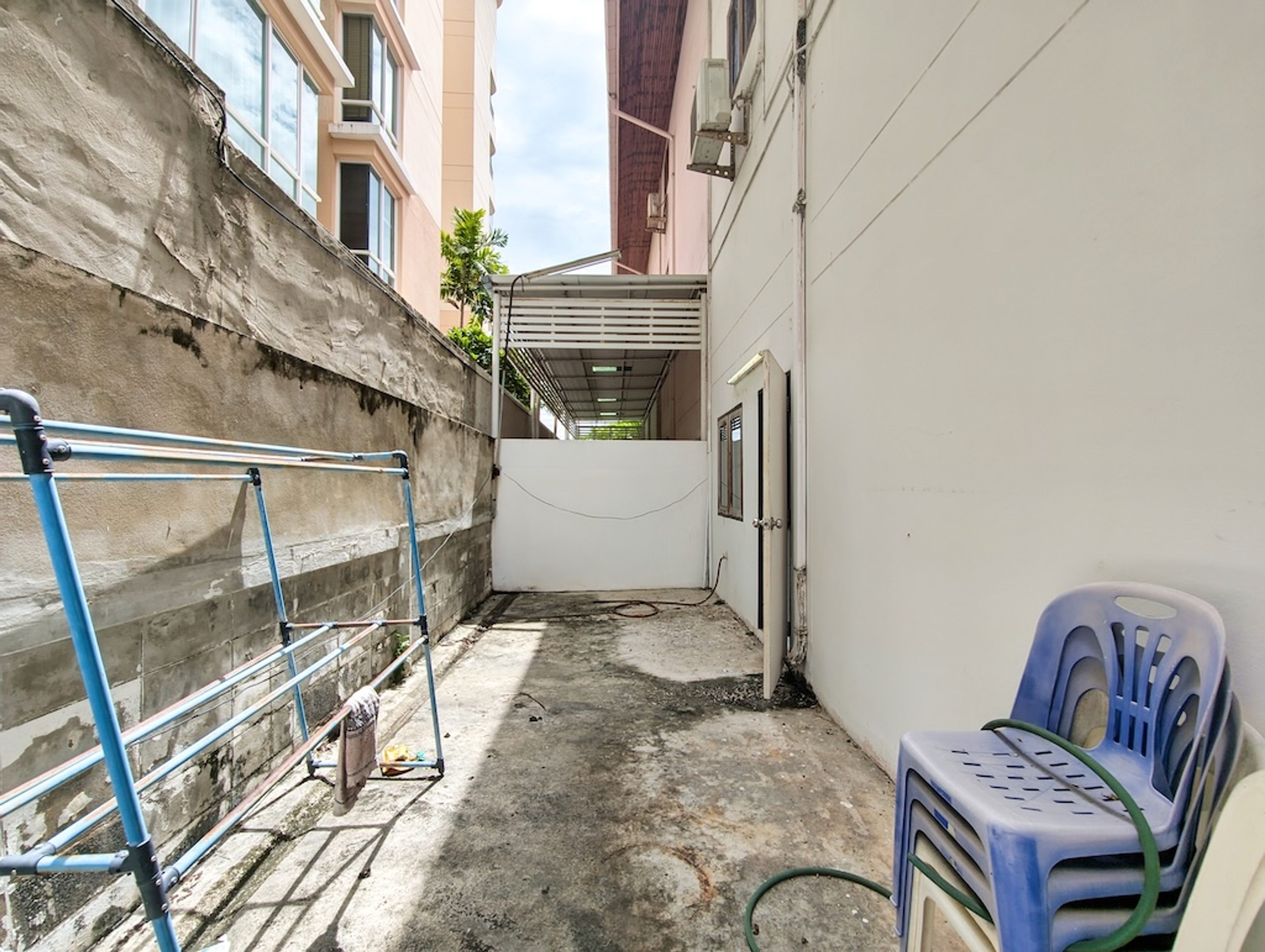 Beachfront 5-Bedroom Townhouse in Baan Suksamran – Hua Hin City Center thumbnail 6