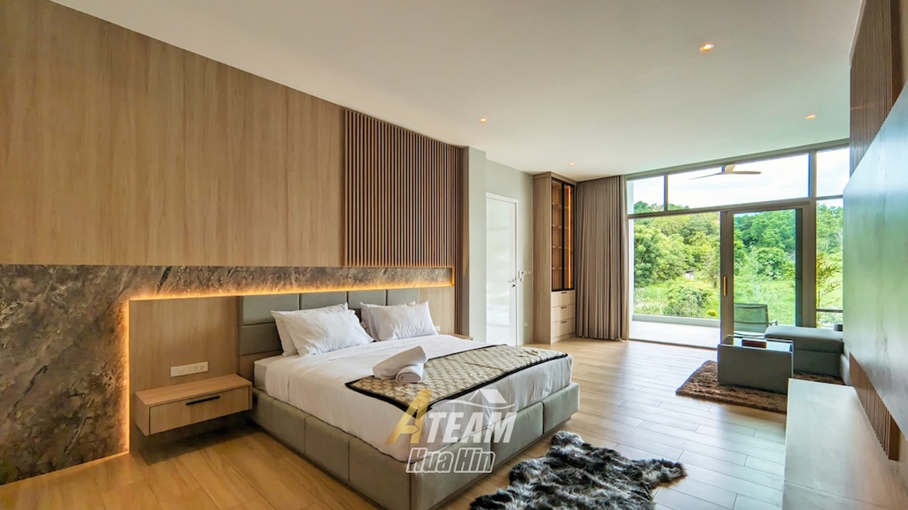 Luxury 4-Bedroom Pool Villa Surrounded by Mountains thumbnail 33