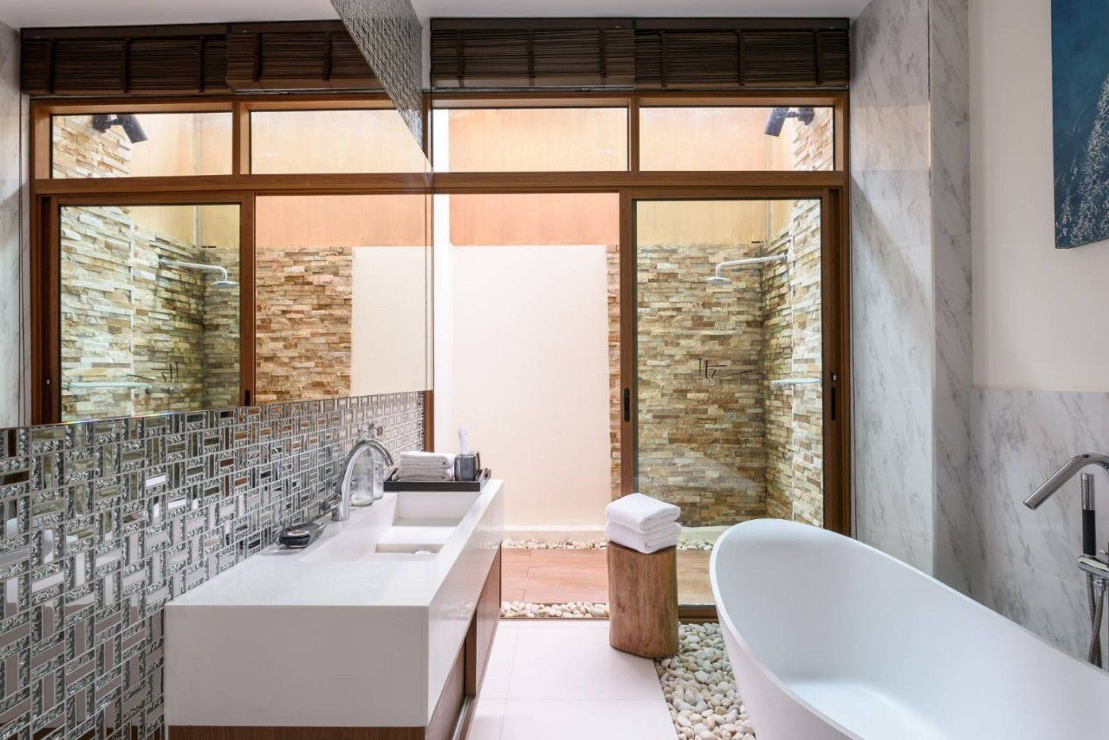 Itz Time Hua Hin Pool Villas – Pet-Friendly 3-Bedroom Pool Villa for R thumbnail 7