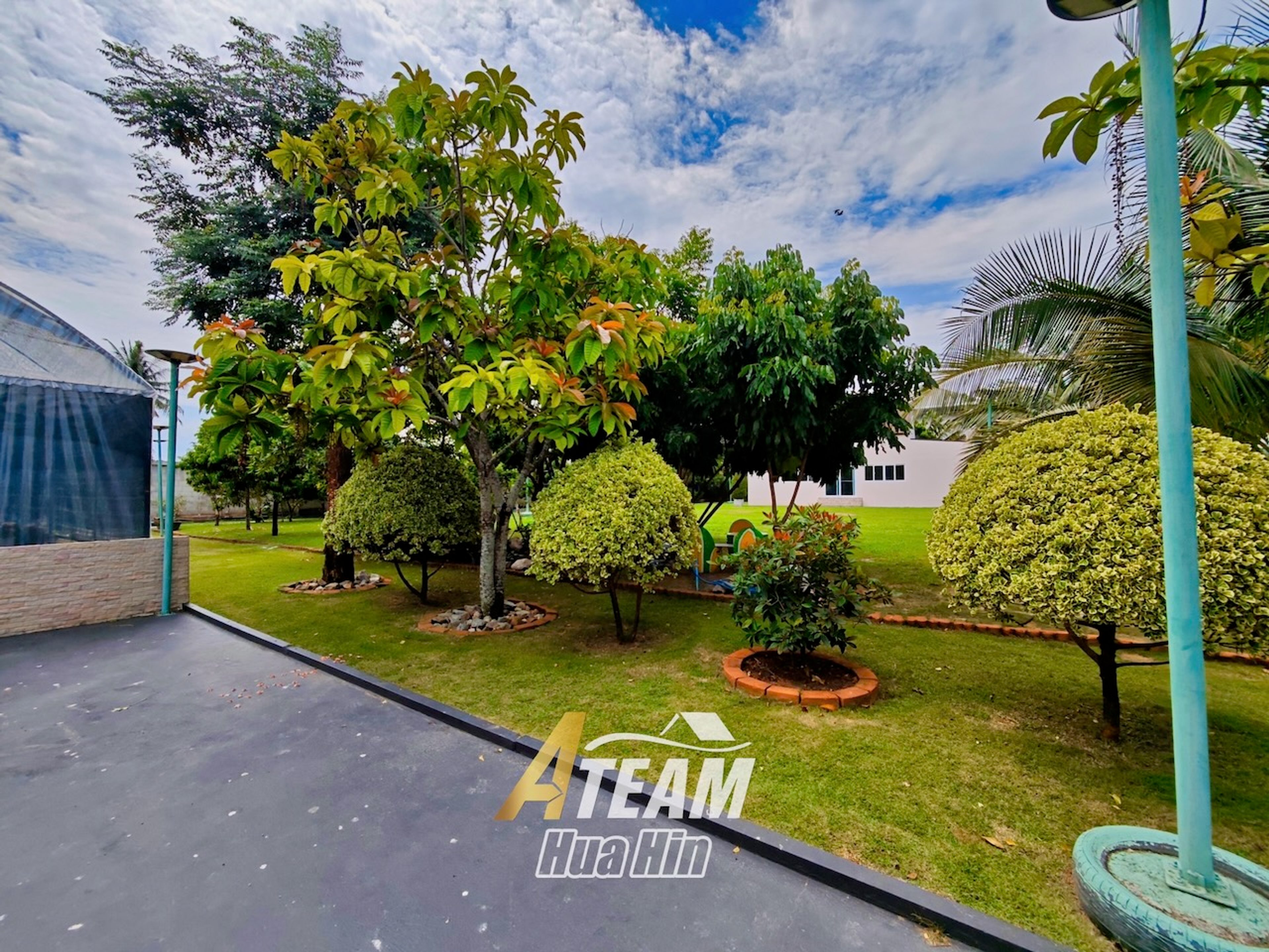 Spacious 1-Rai Estate with Two Houses in Hin Lek Fai thumbnail 6