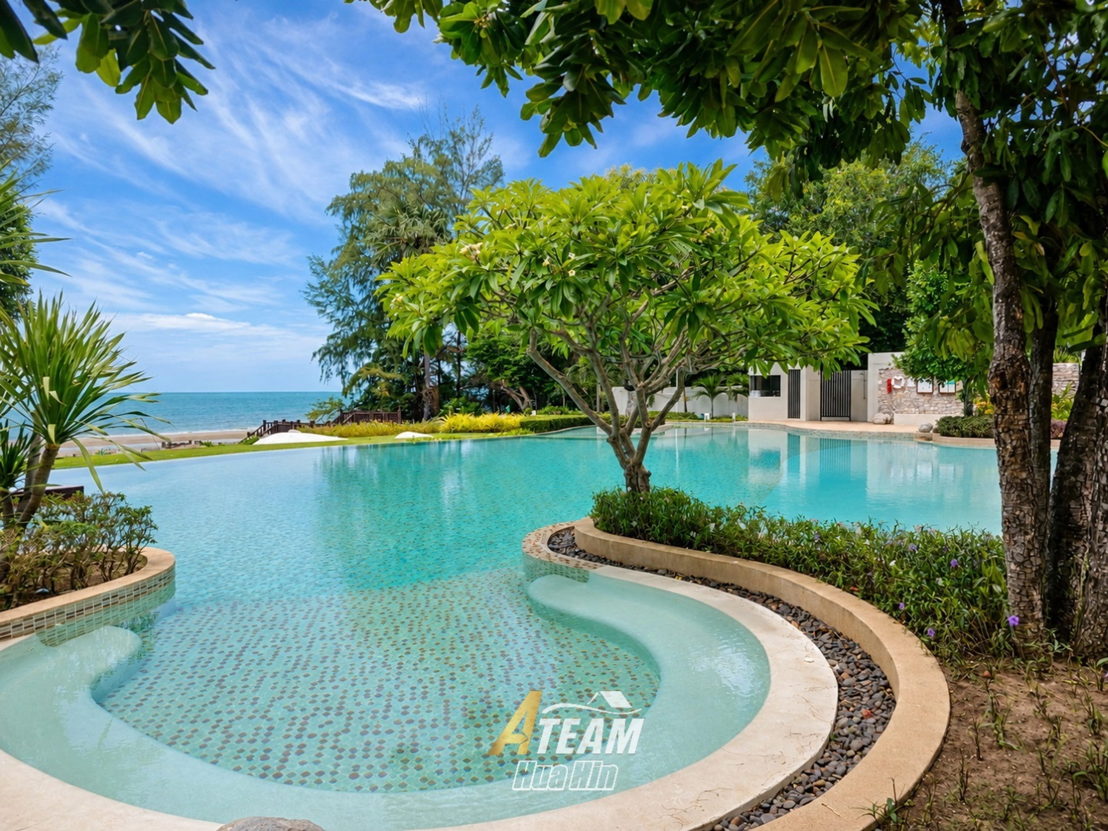 Beachfront Living – Spacious 3-Bedroom Pool Access Condo at Baan Nub Kluen thumbnail 18