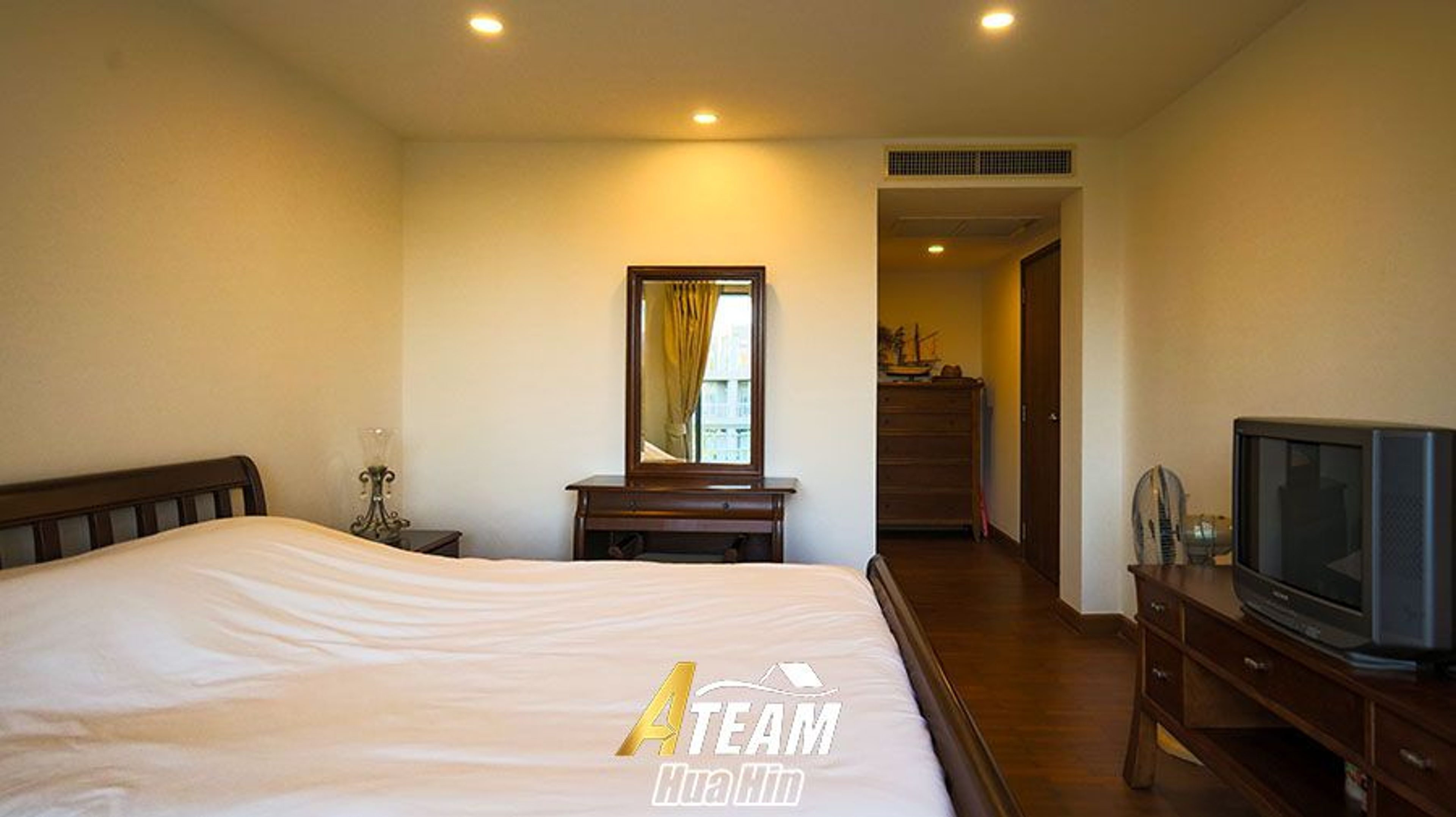 คอนโด 3 ห้องนอนติดชายหาดให้เช่าที่ Baan Sansaran thumbnail 15