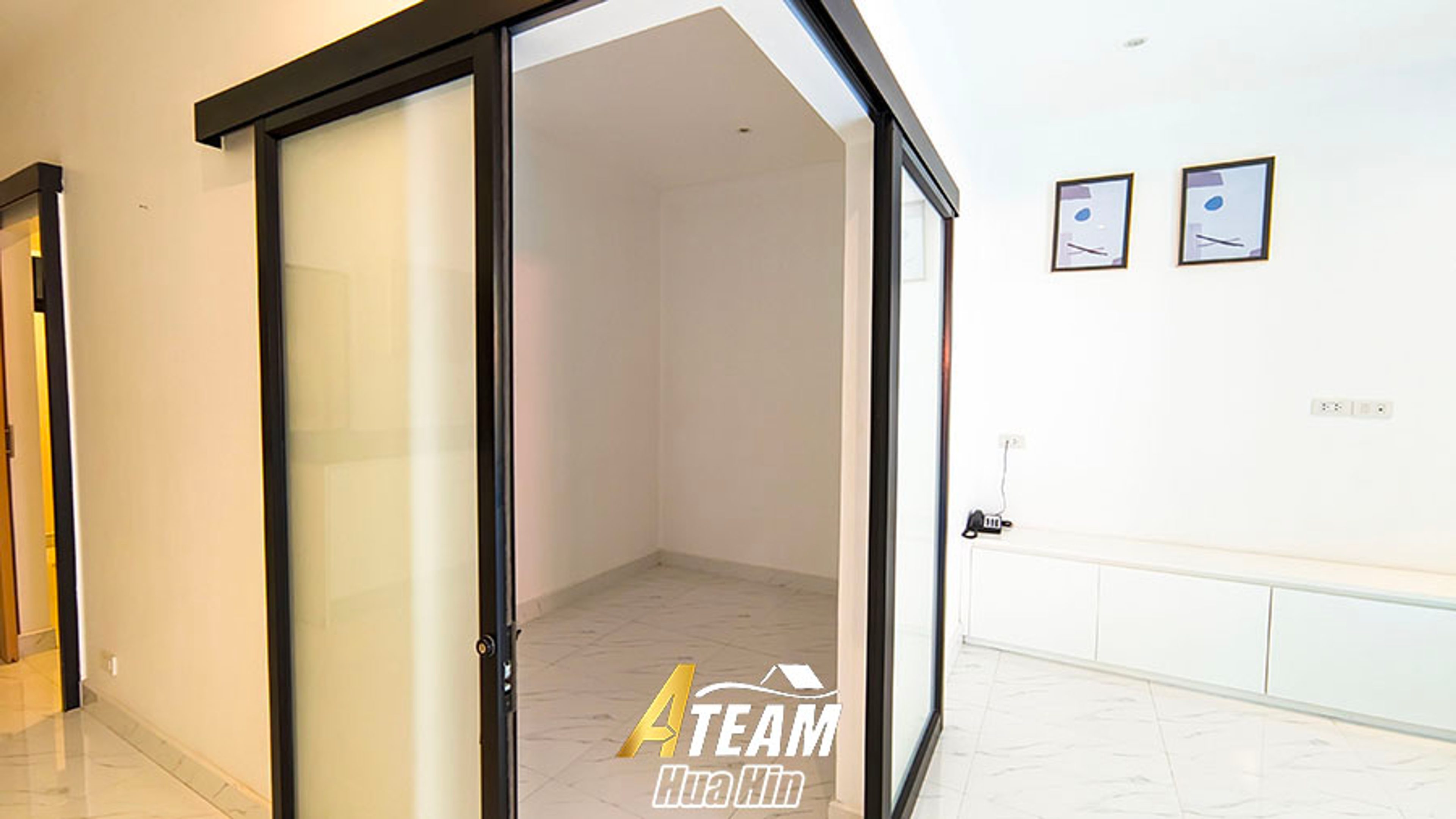 Sunshine Residence – 2-Bed Ground Floor Unit with Direct Pool Acces thumbnail 4