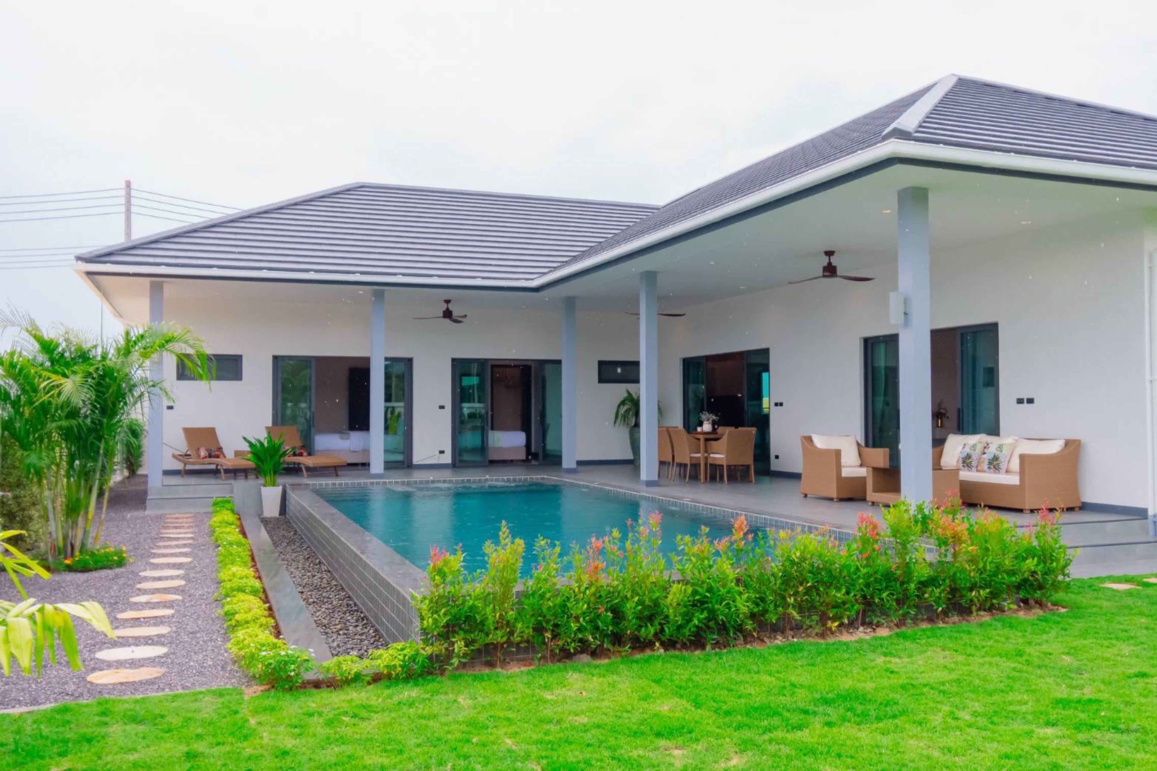 Beautifully Designed 3 Bed 3 Bath Private Pool Villa thumbnail 20