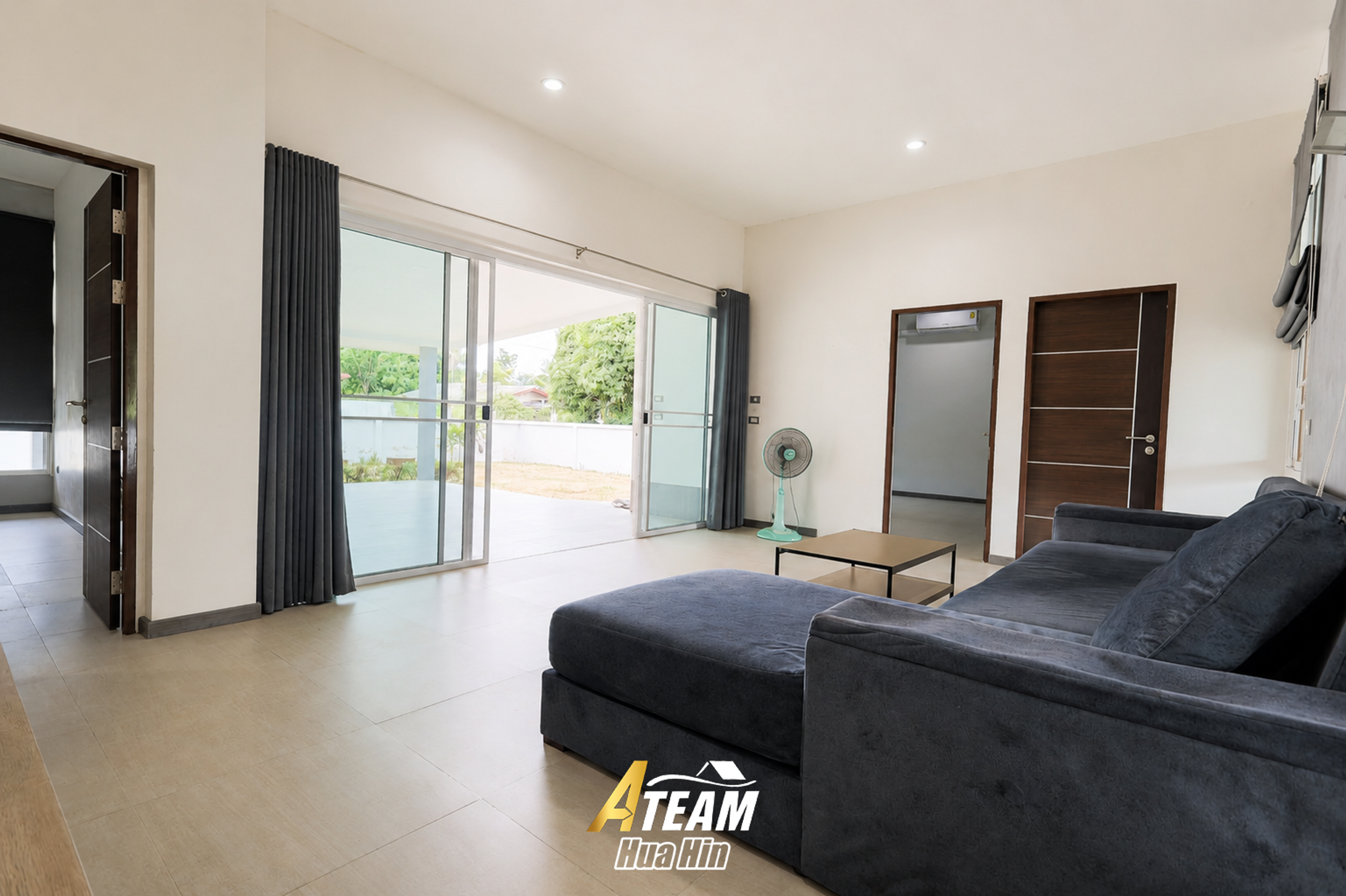 For sale House 3-Bedroom in Black Mountain. thumbnail 6