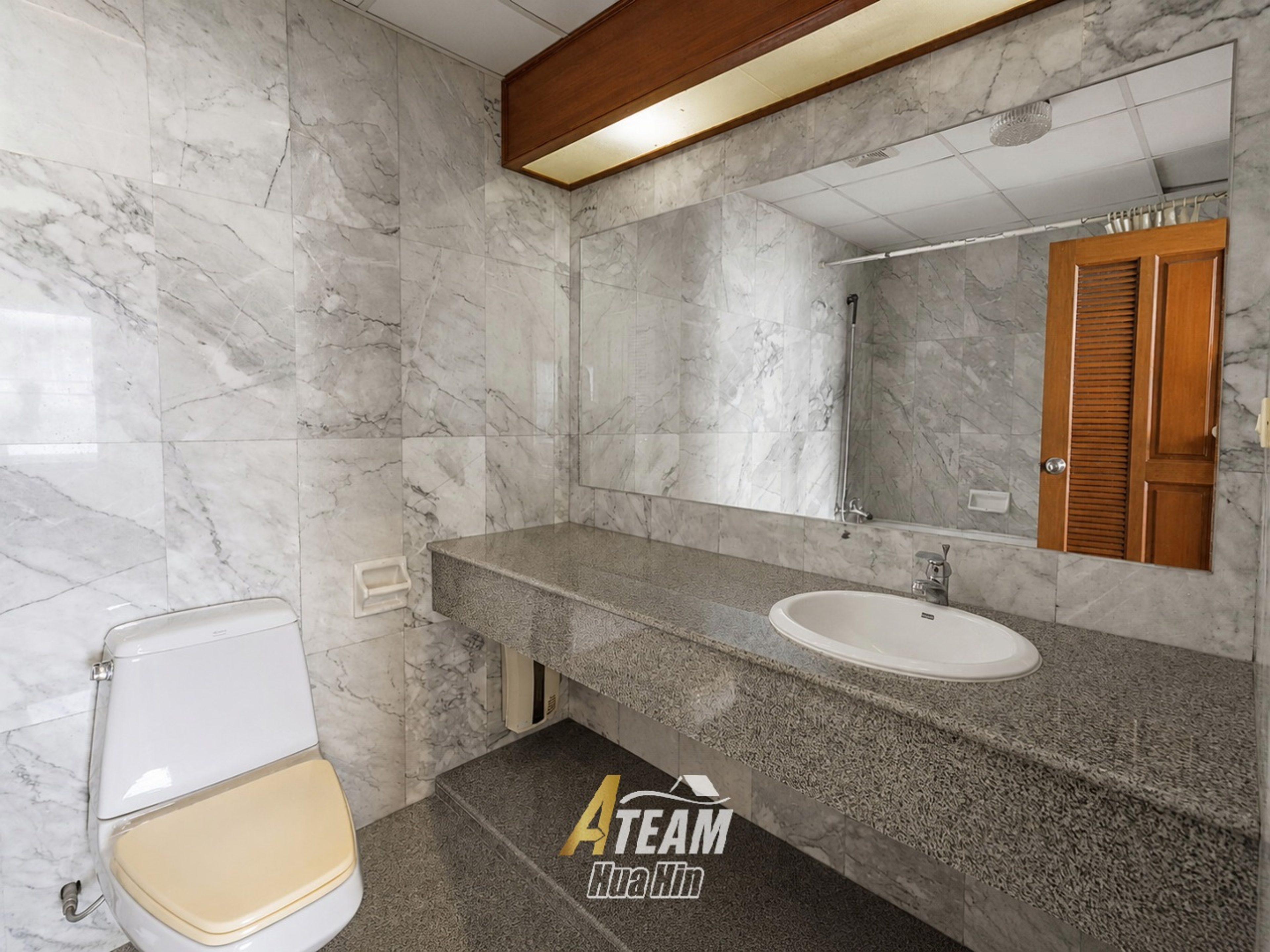 Penthouse 4-Bedroom for Sale at Cha-Am Grand Condotel thumbnail 23