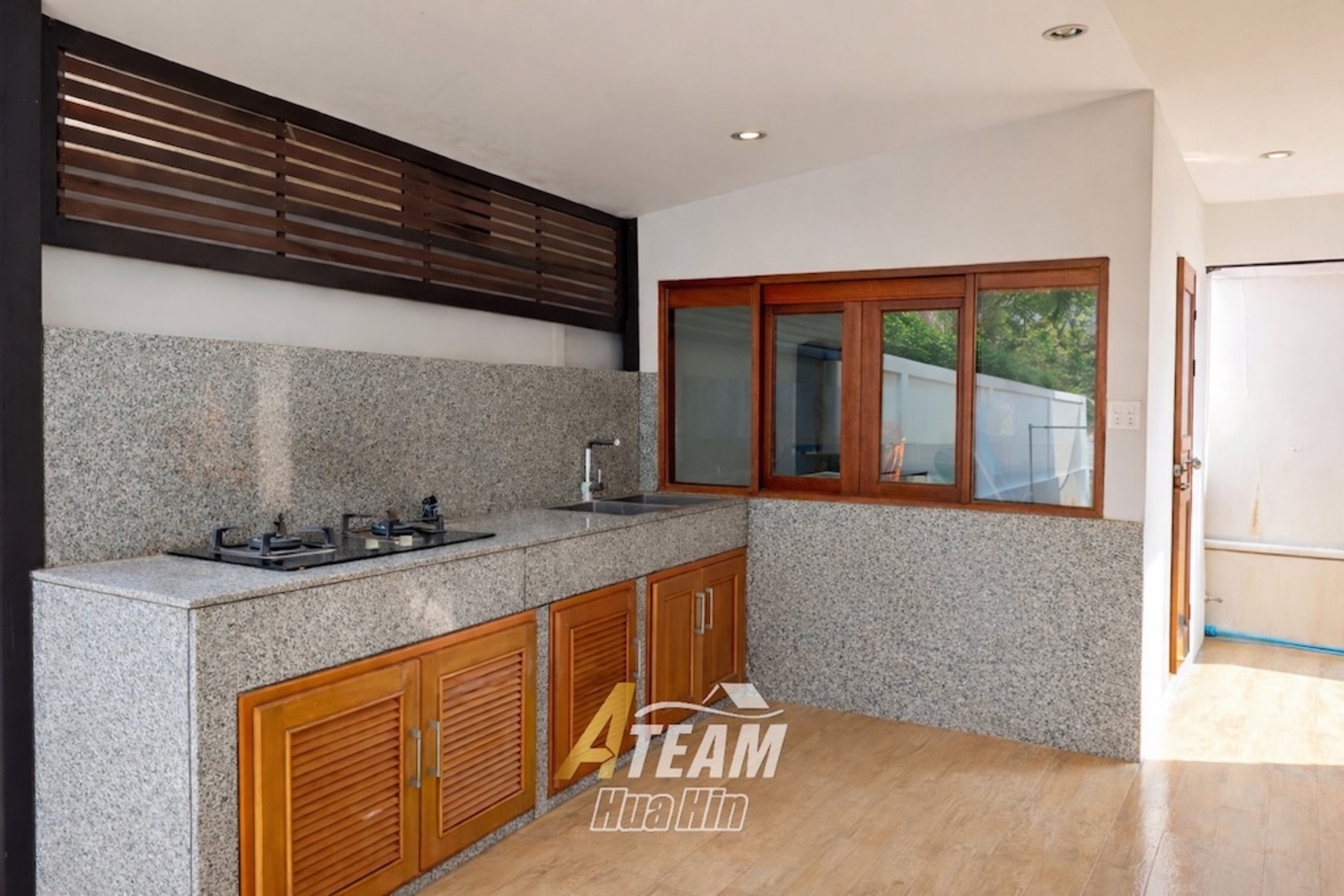 Spacious 2-Storey Pool Villa with Tropical Mountain Views – Soi 88 thumbnail 8