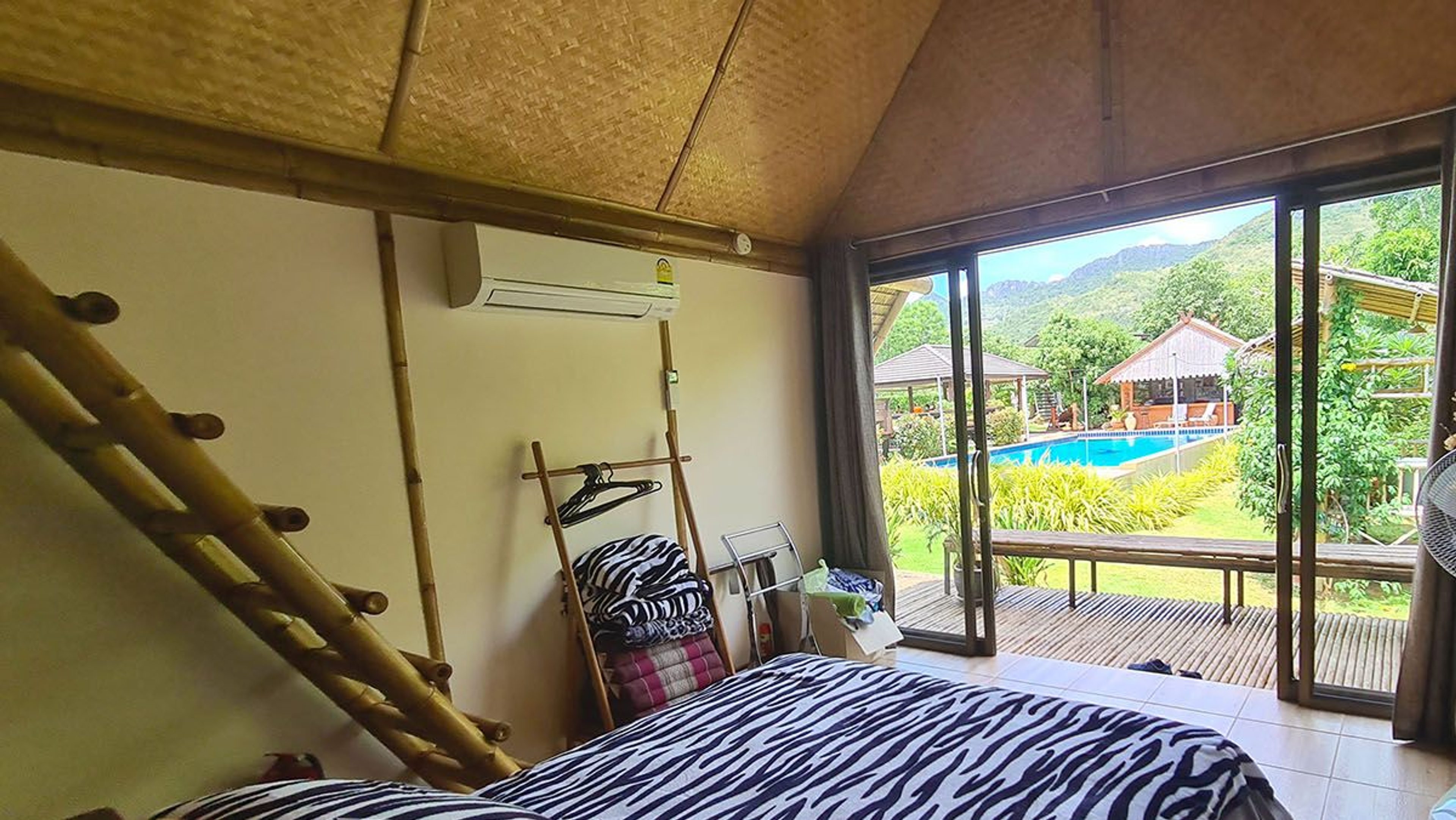 Mango Hills one of a kind resort property in stunning scenic location thumbnail 44