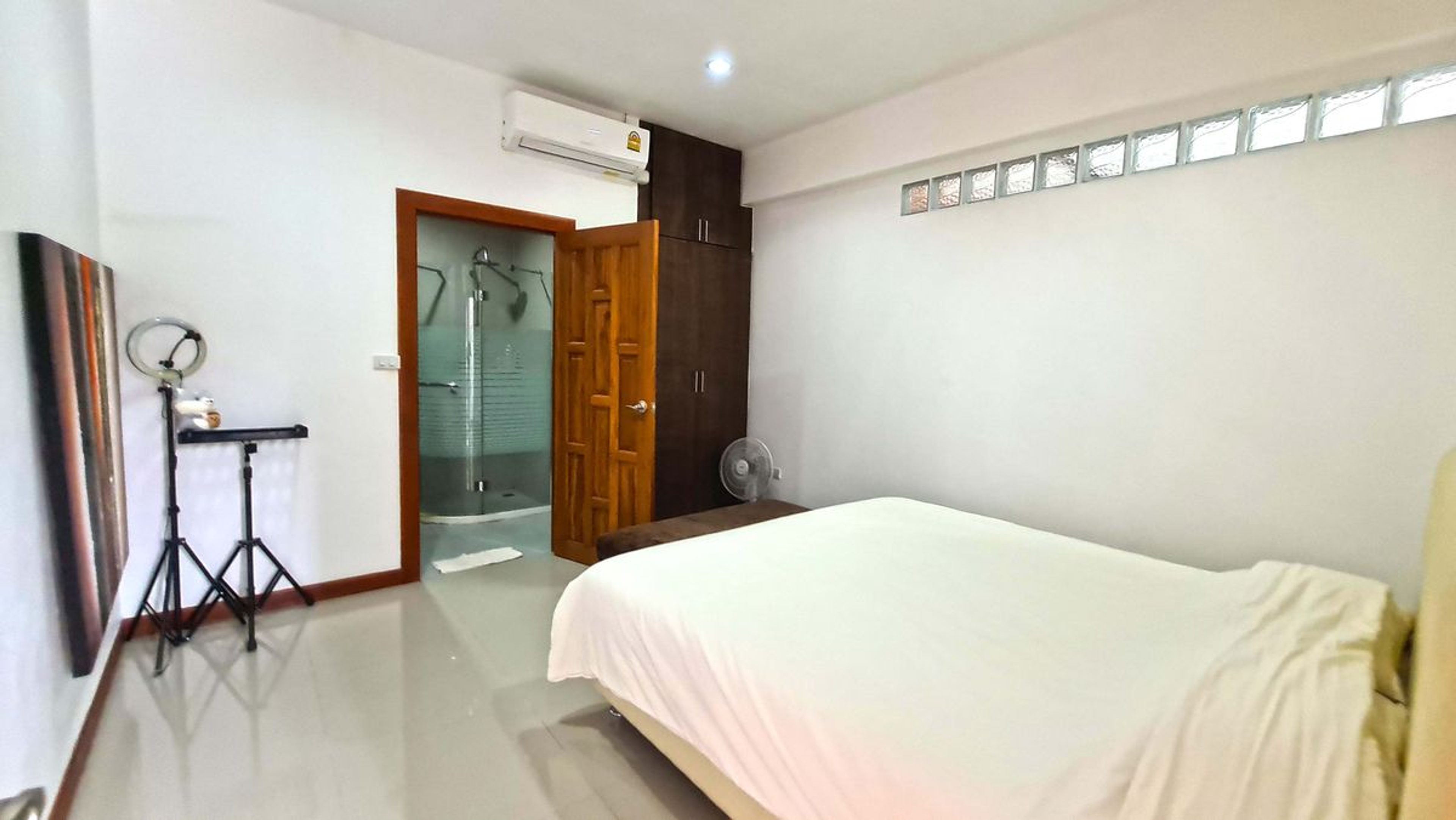 luxury 7 bedrooms Pool Villa in Orchid Palm Homes thumbnail 6