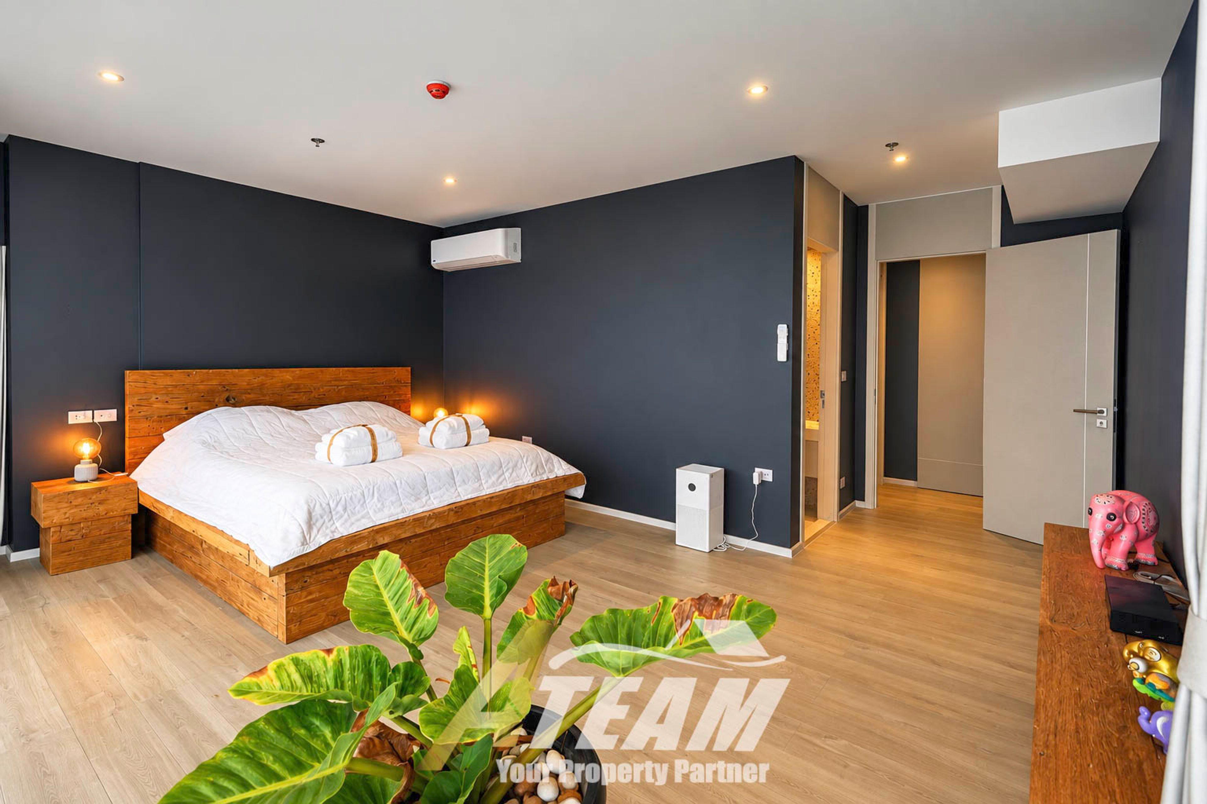 For-Rent “Sky-High Duplex Penthouse at VEHHA Hua Hin | Private Living Across Floors 30–31” thumbnail 15