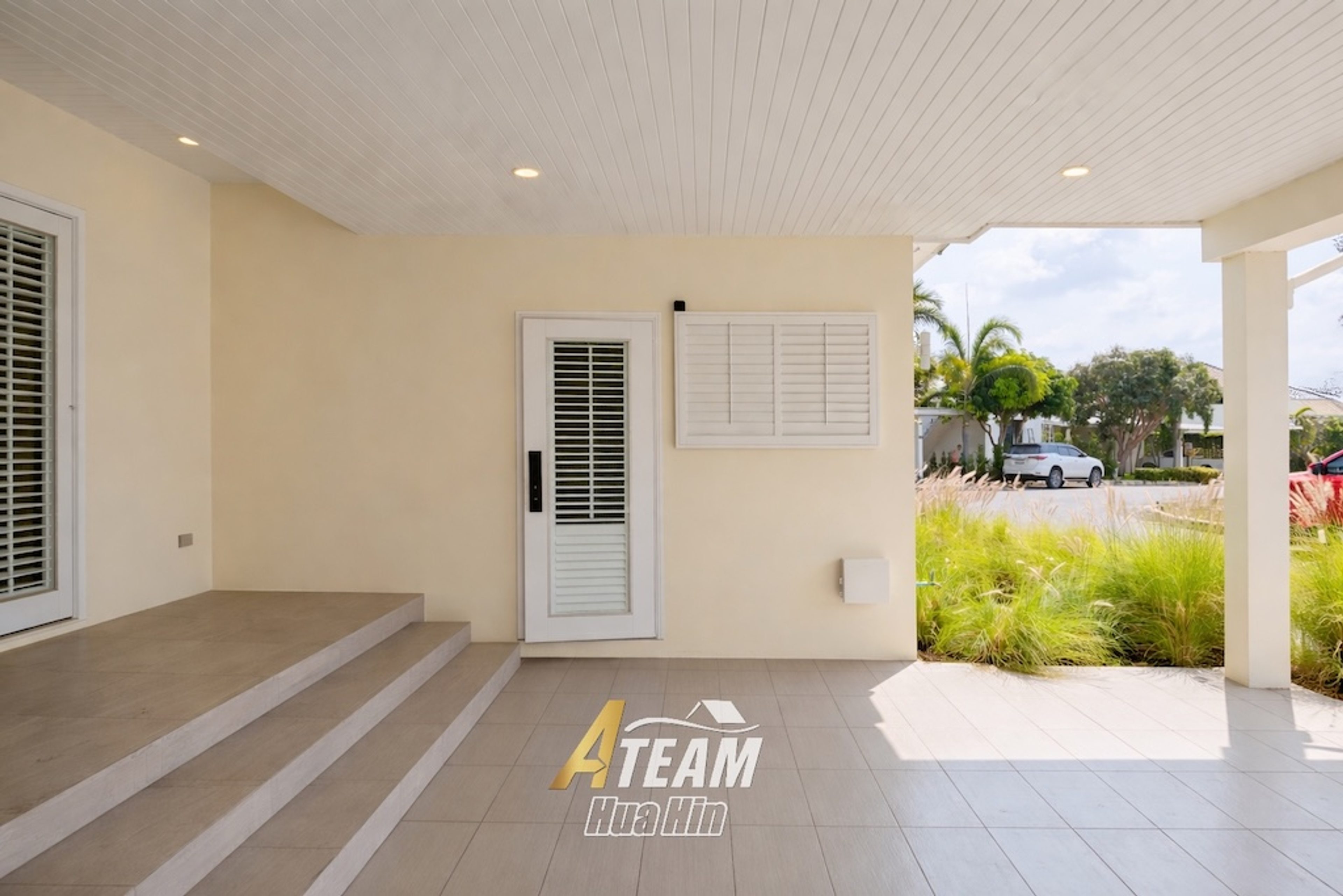 Modern 3 Bed 3 Bath Pool Villa at Black Mountain Golf Club thumbnail 22