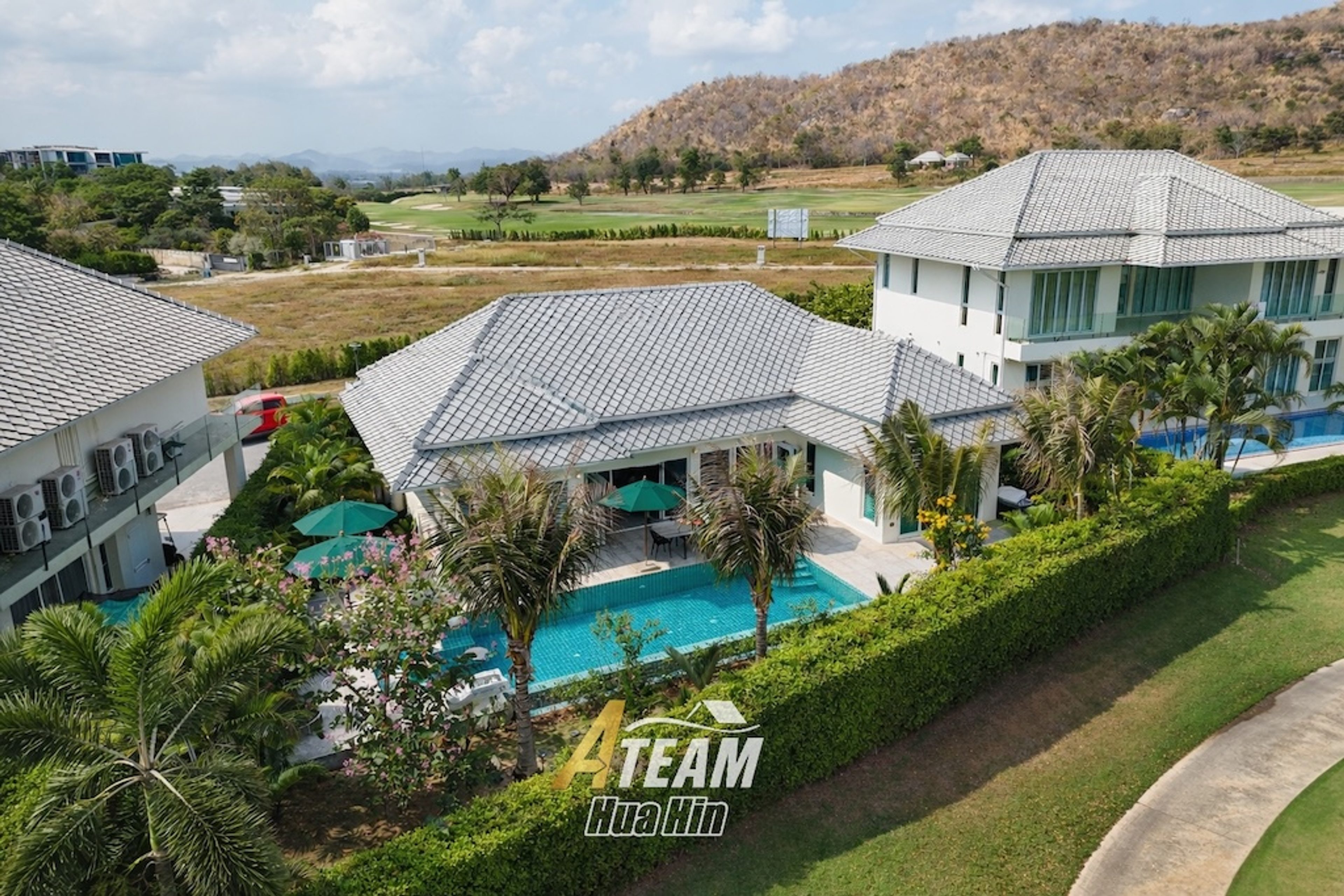 Modern 3 Bed 3 Bath Pool Villa at Black Mountain Golf Club thumbnail 24