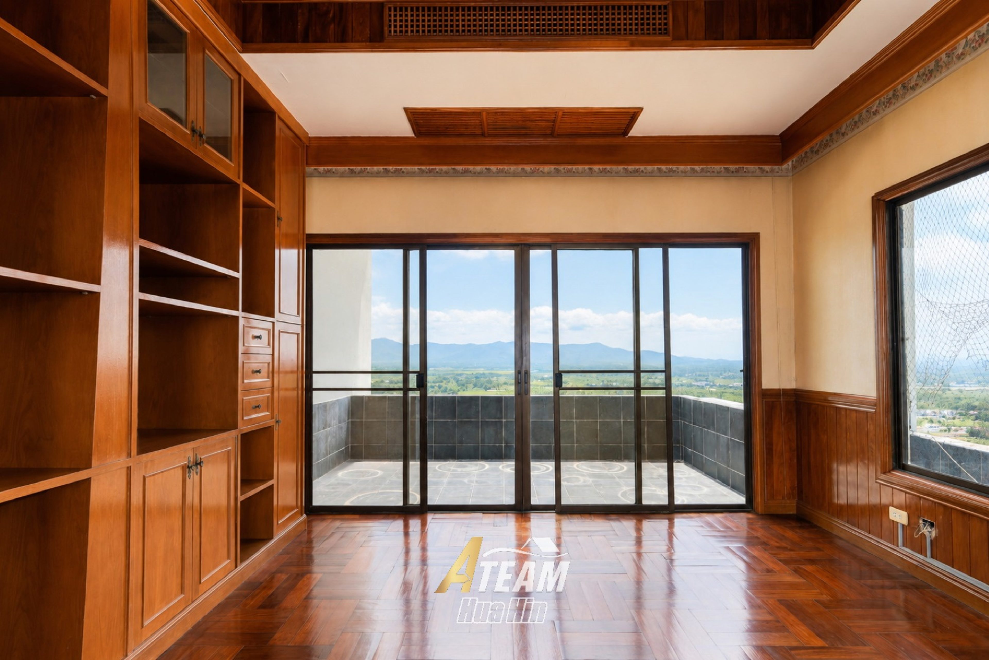 Penthouse 4-Bedroom for Sale at Cha-Am Grand Condotel thumbnail 13