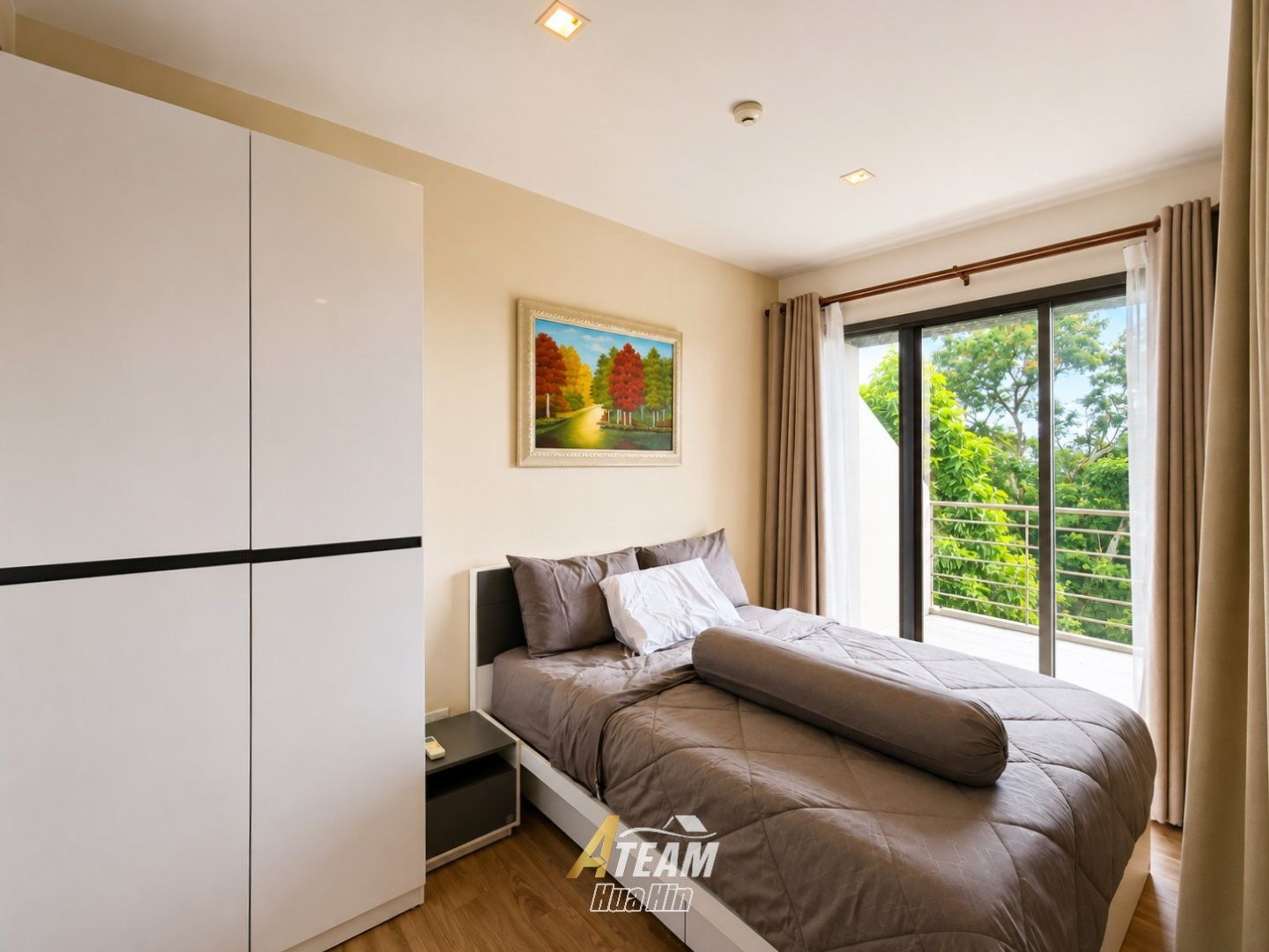 Beachfront 2-Bedroom Condo | Hua Hin – Cha-Am Border thumbnail 18