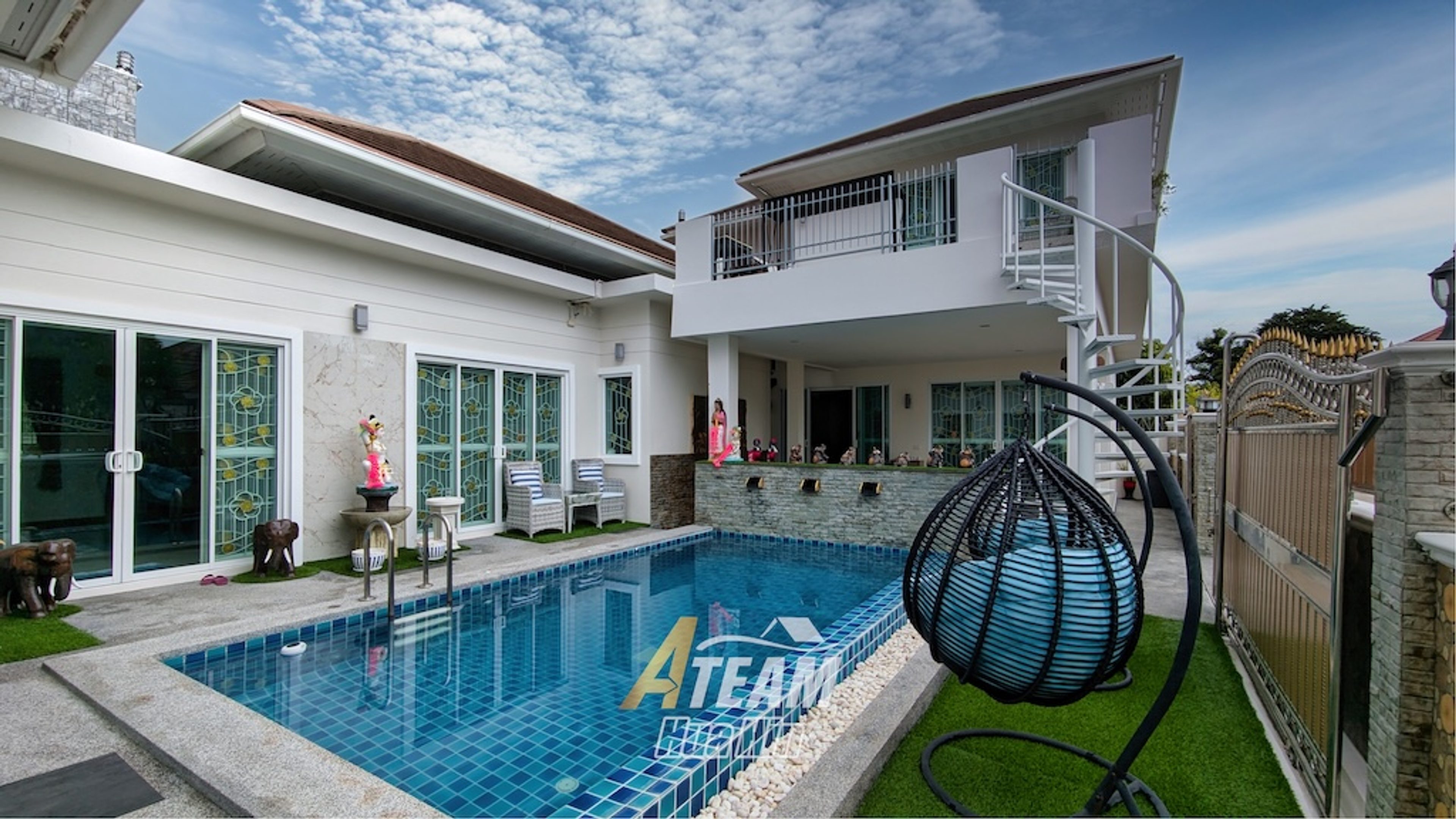 La Sierra Modern Villa – 5 Bedroom plus Finnish Sauna in Hua Hin Soi 1 thumbnail 3