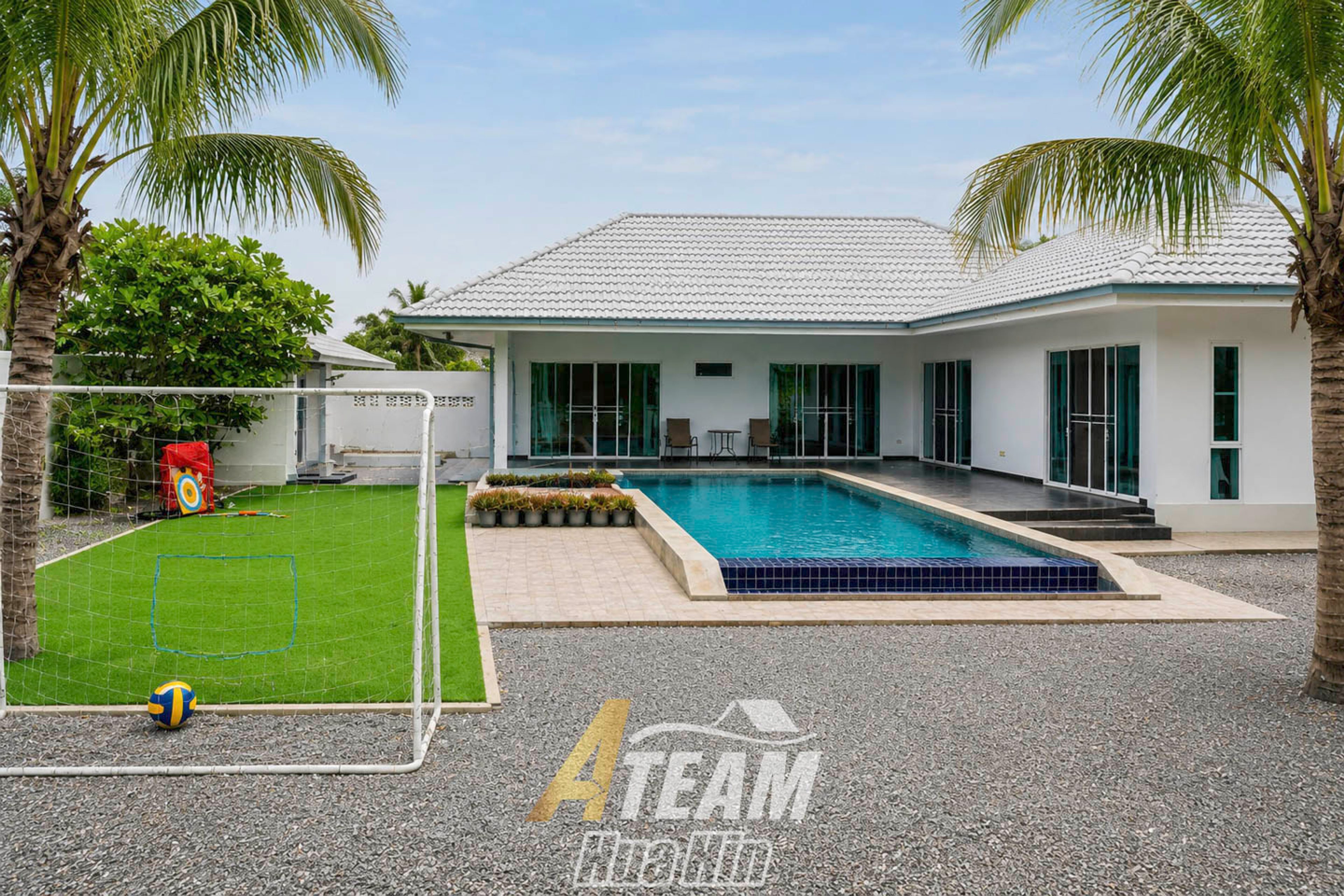 Private 3-Bedroom Pool Villa on a Large 800 Sq.m. Plot | Pak Nam Pran, Pranburi thumbnail 21