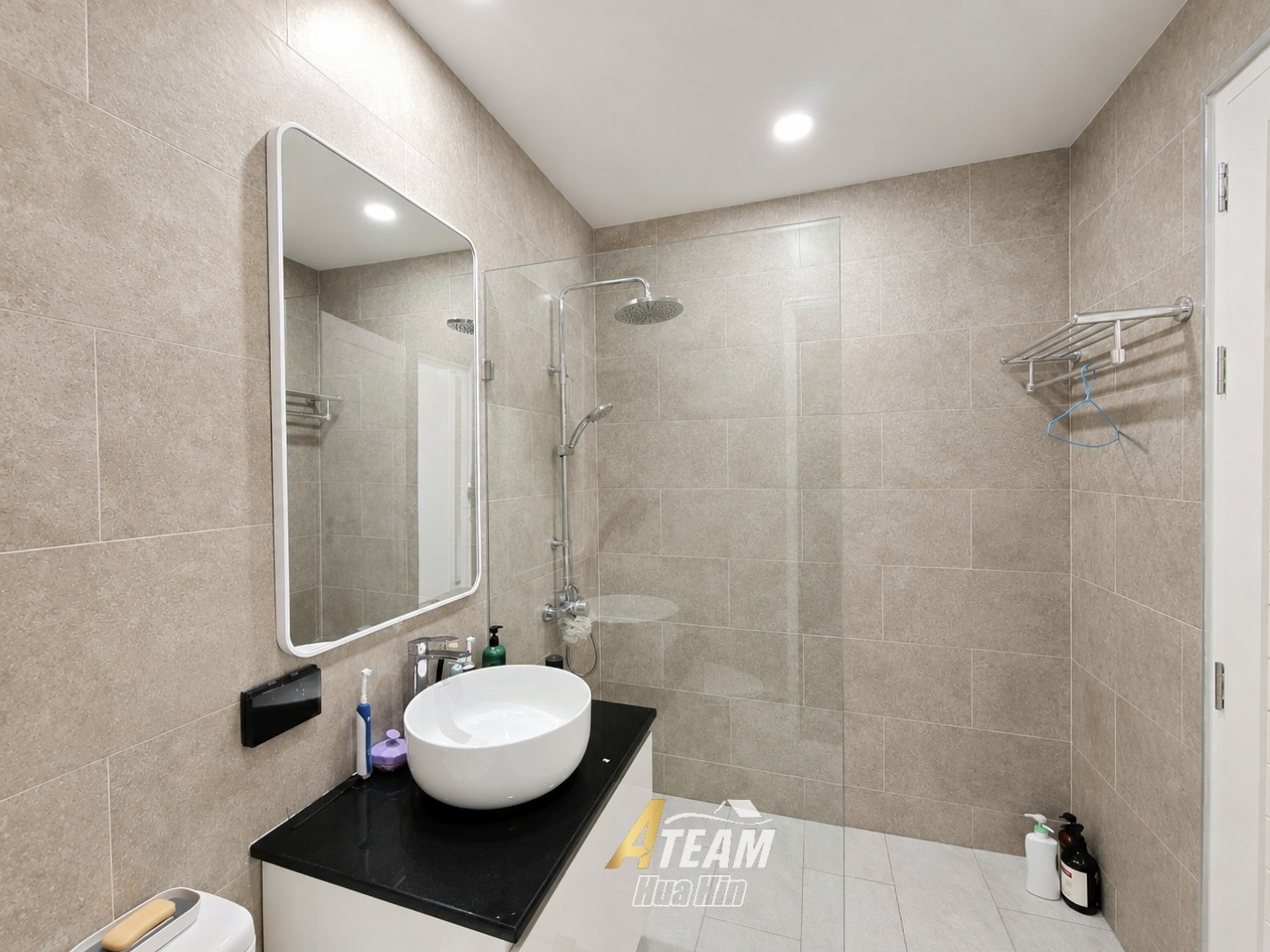 3-Bedroom Pool Villa in a Convenient Soi 114 Location