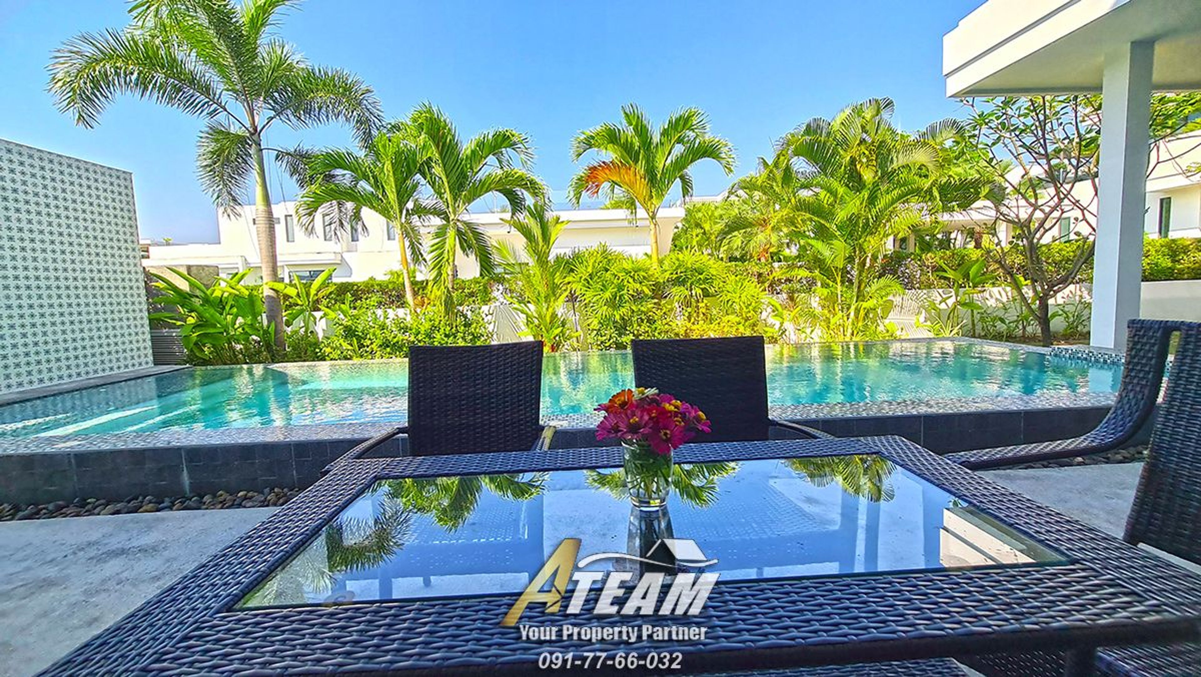 Modern 3 bedroom pool villa In La Lua resort thumbnail 15