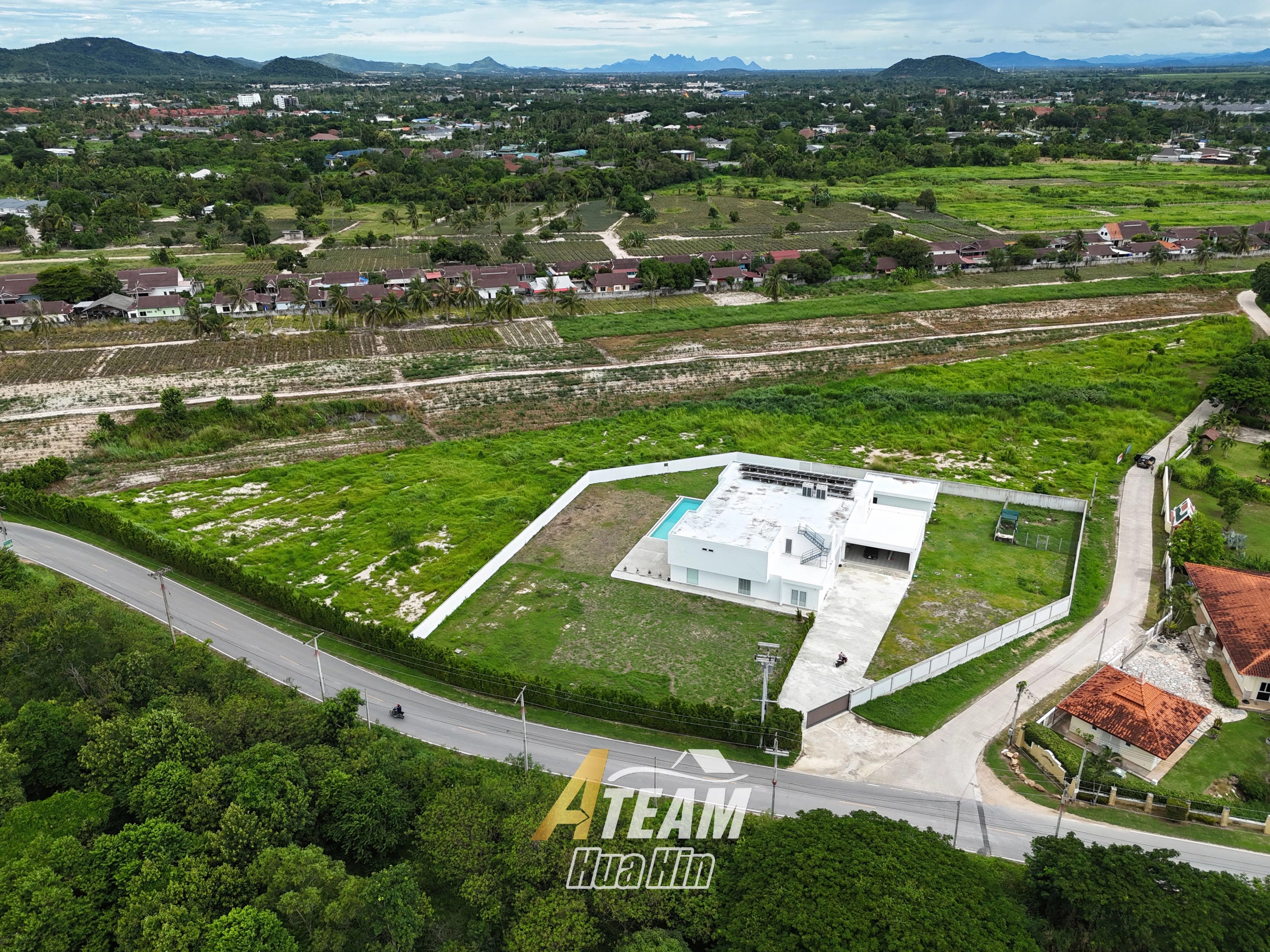 Villa-ready land plots for sale near Black Mountain thumbnail 4