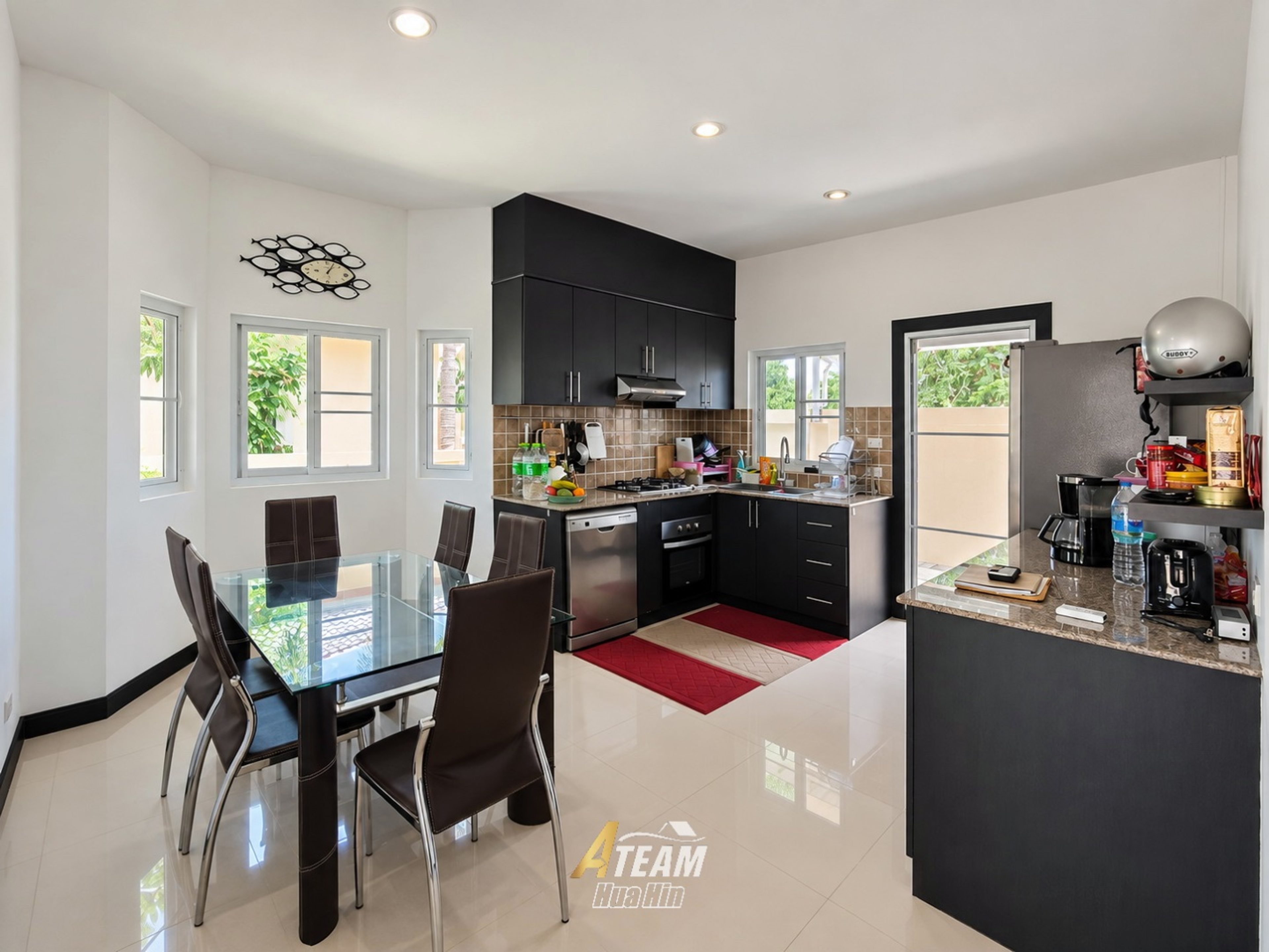 charming 3-bedroom house, thumbnail 9