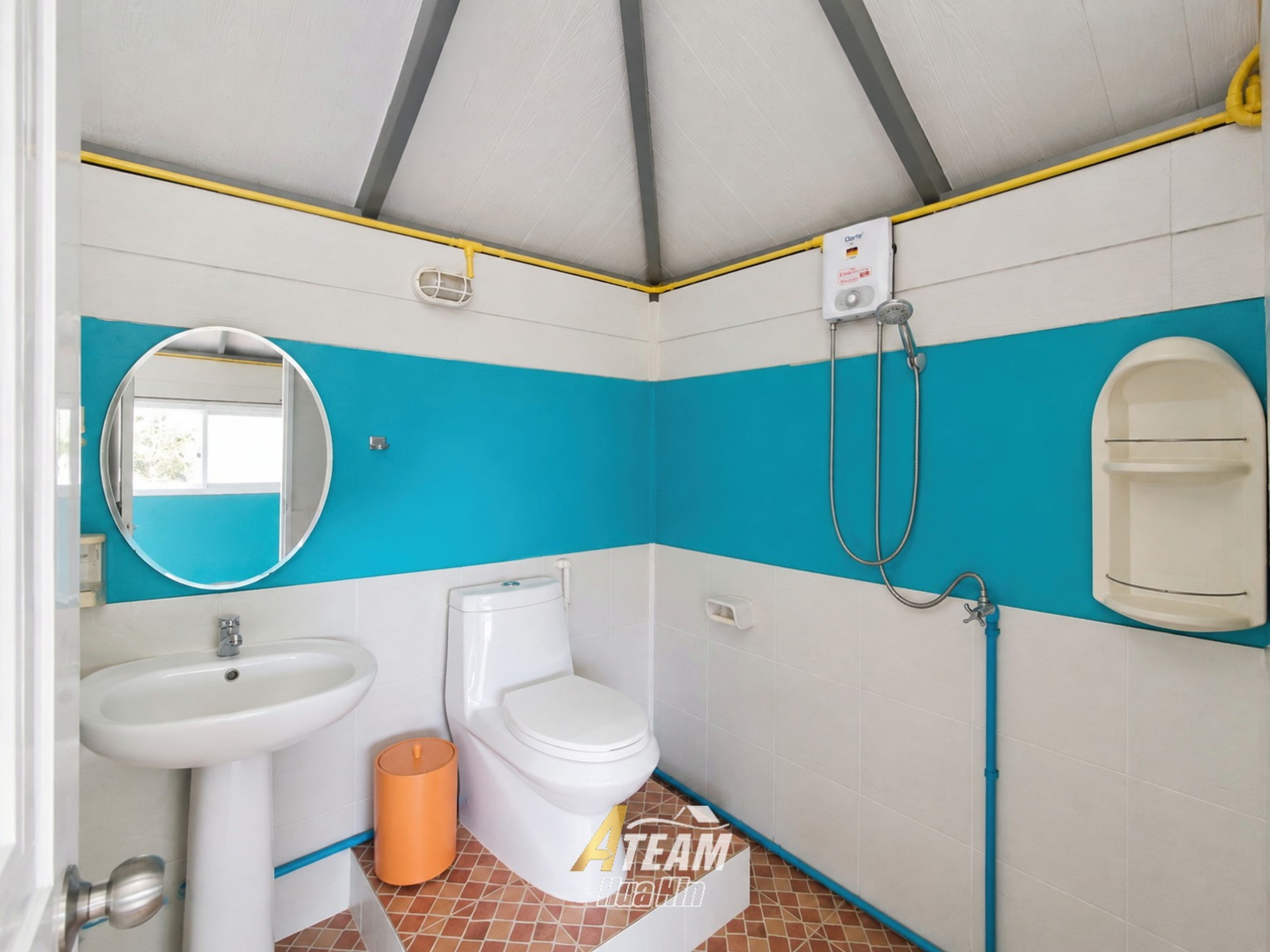 Unique Renovation Opportunity at Stuart Park with Mountain Views thumbnail 24