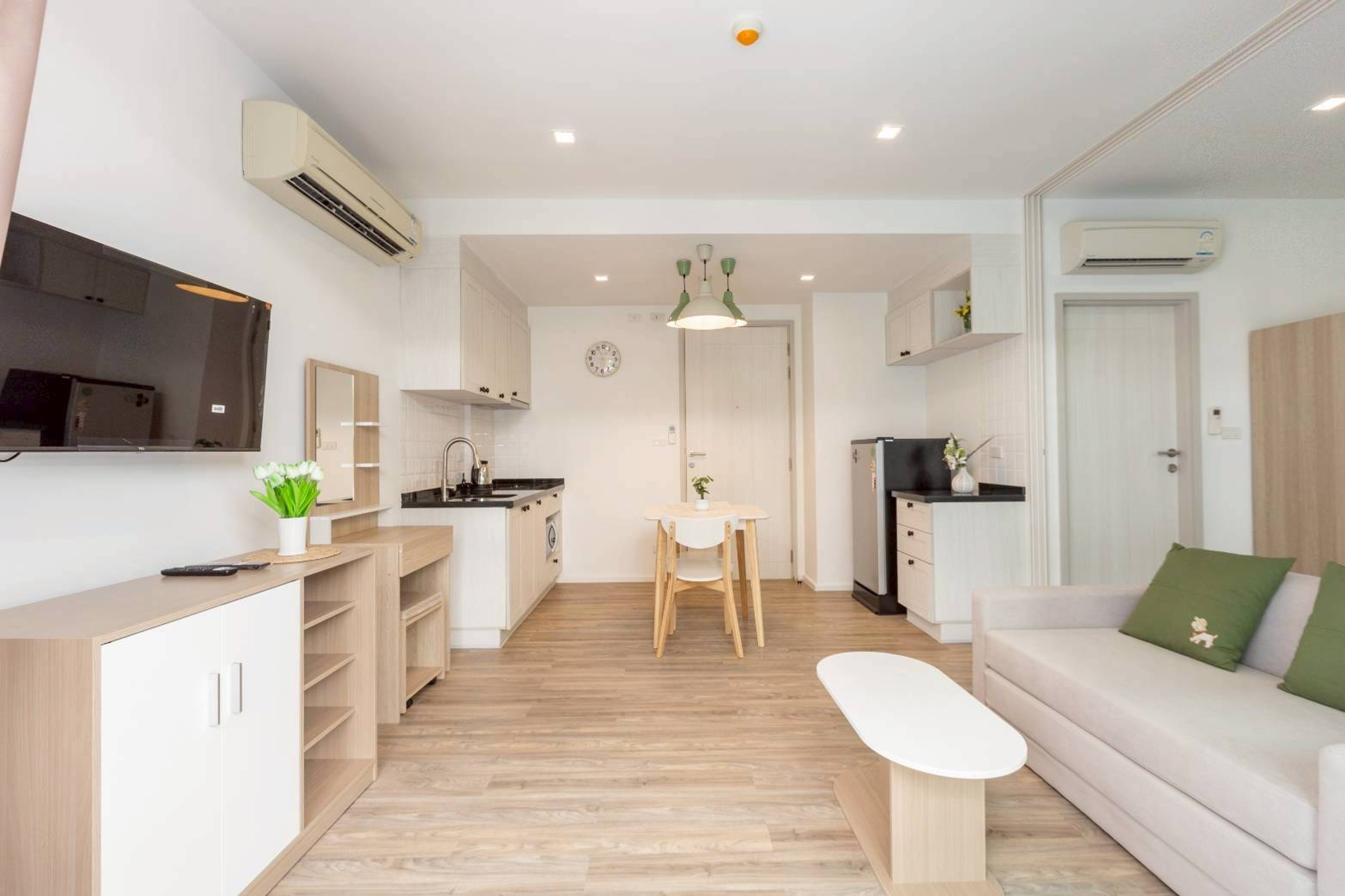 New Renovated 1 Bedroom Condo at Summer Hua Hin  thumbnail 6