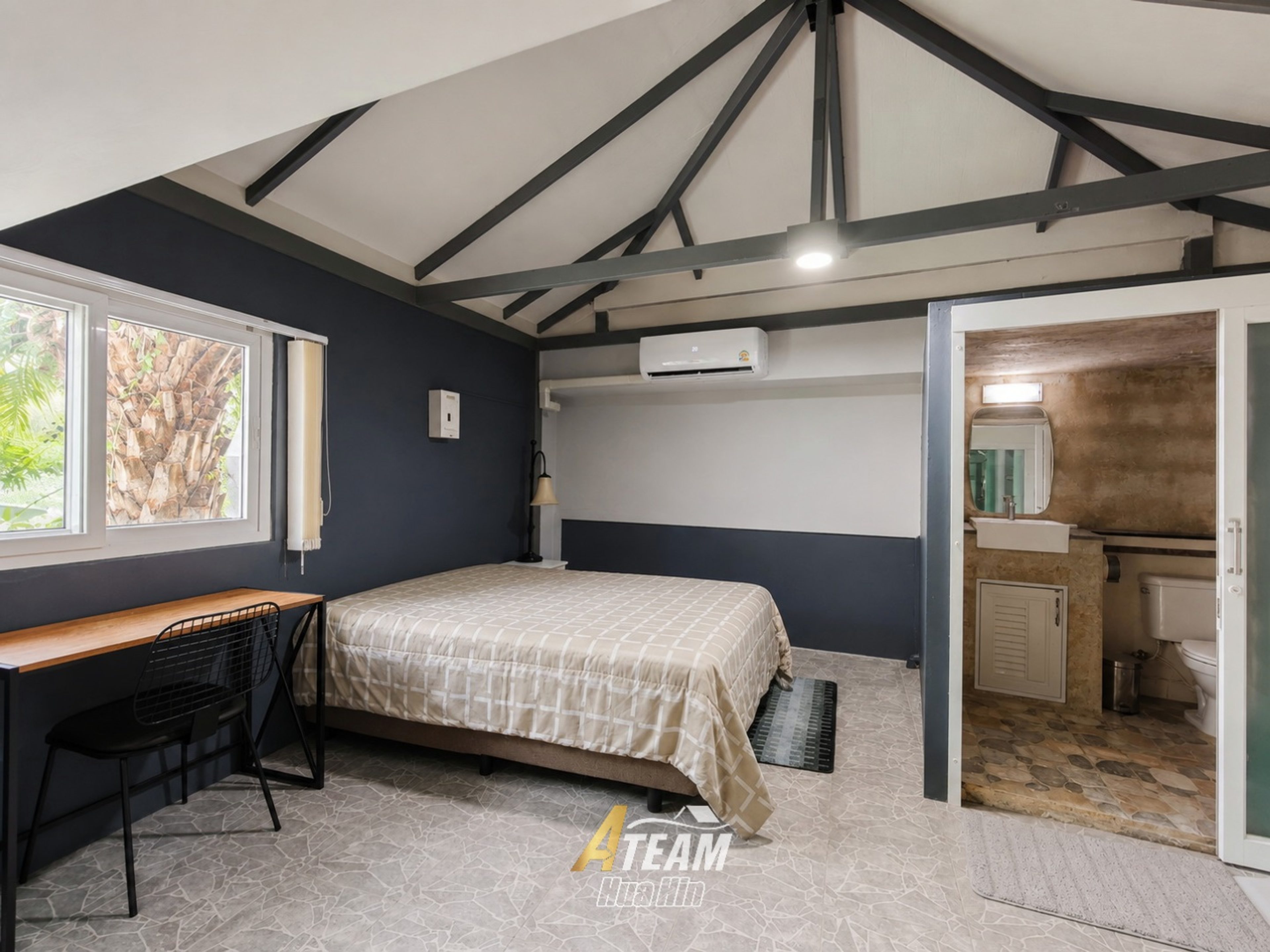 Unique Renovation Opportunity at Stuart Park with Mountain Views thumbnail 15
