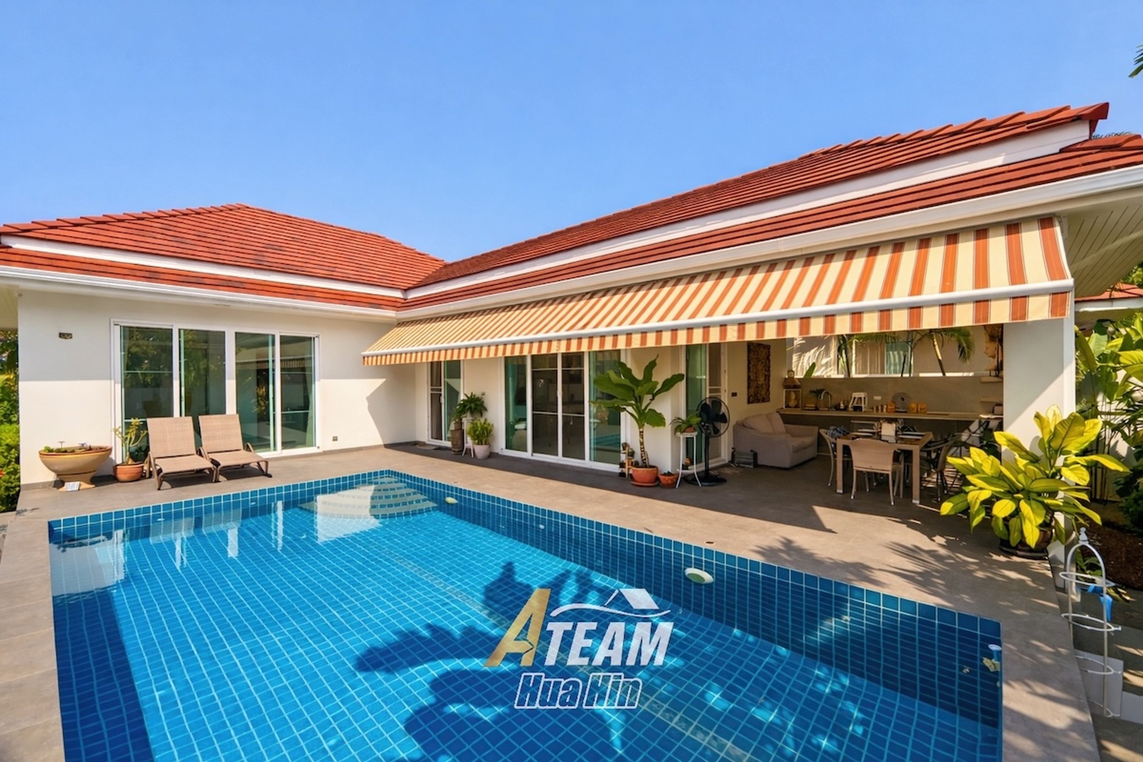 3 bedrooms pool villa in Woodland Freehold!! thumbnail 3