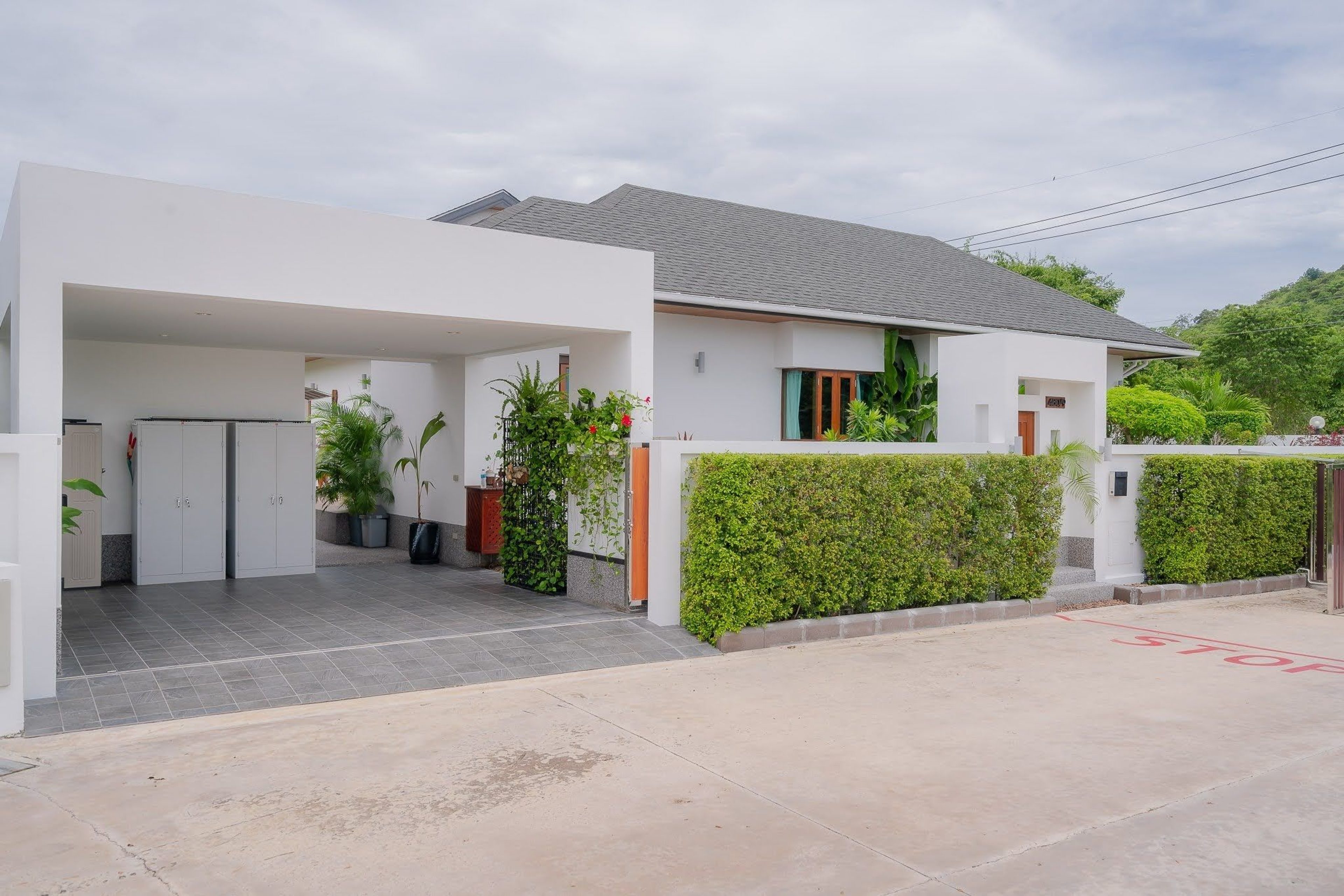 House / Villa For Rent - - 3 Bedrooms - 2 Bathrooms - Price ฿90,000 -  thumbnail 15