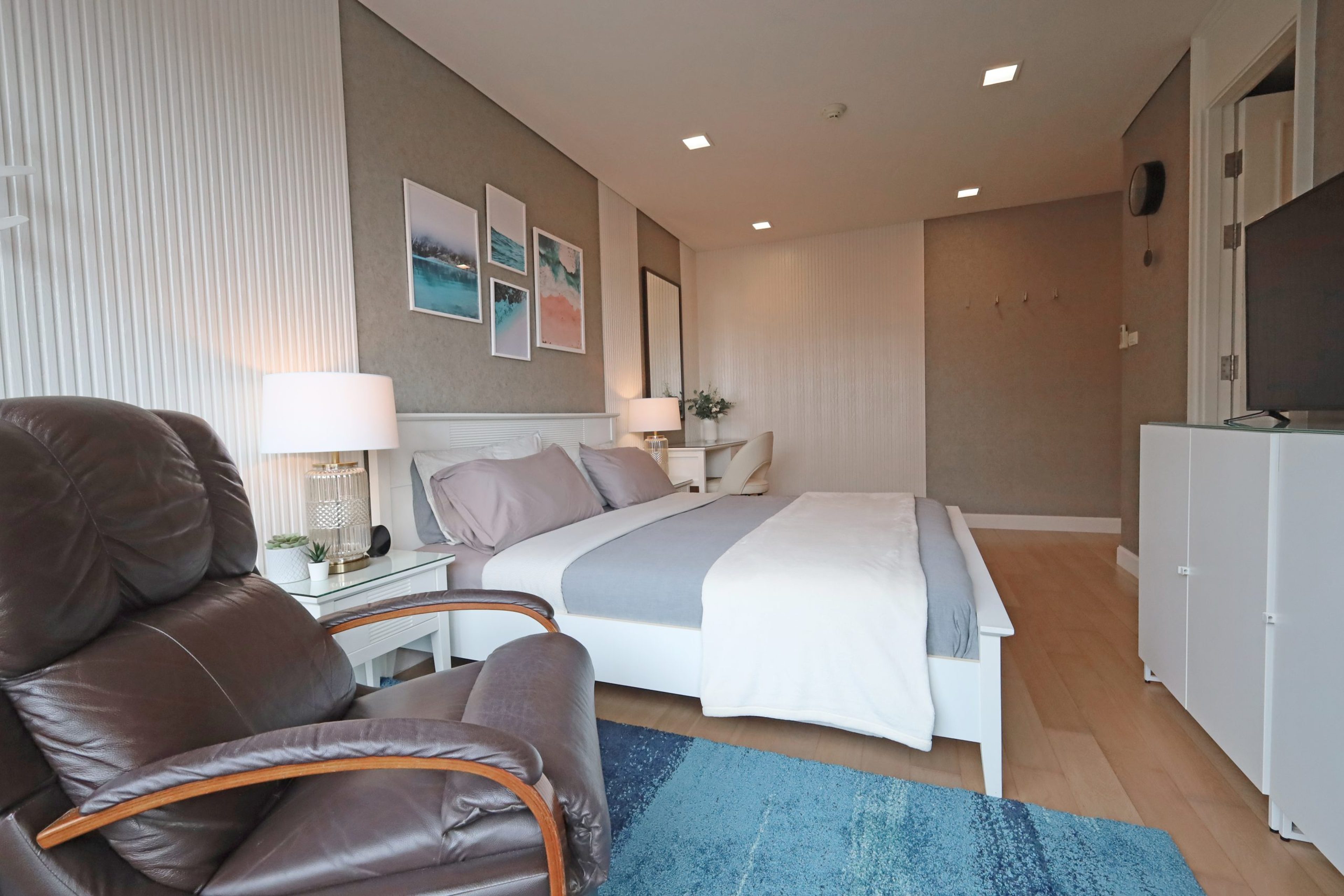 Beachfront 2BR in Marrakesh Residences thumbnail 2