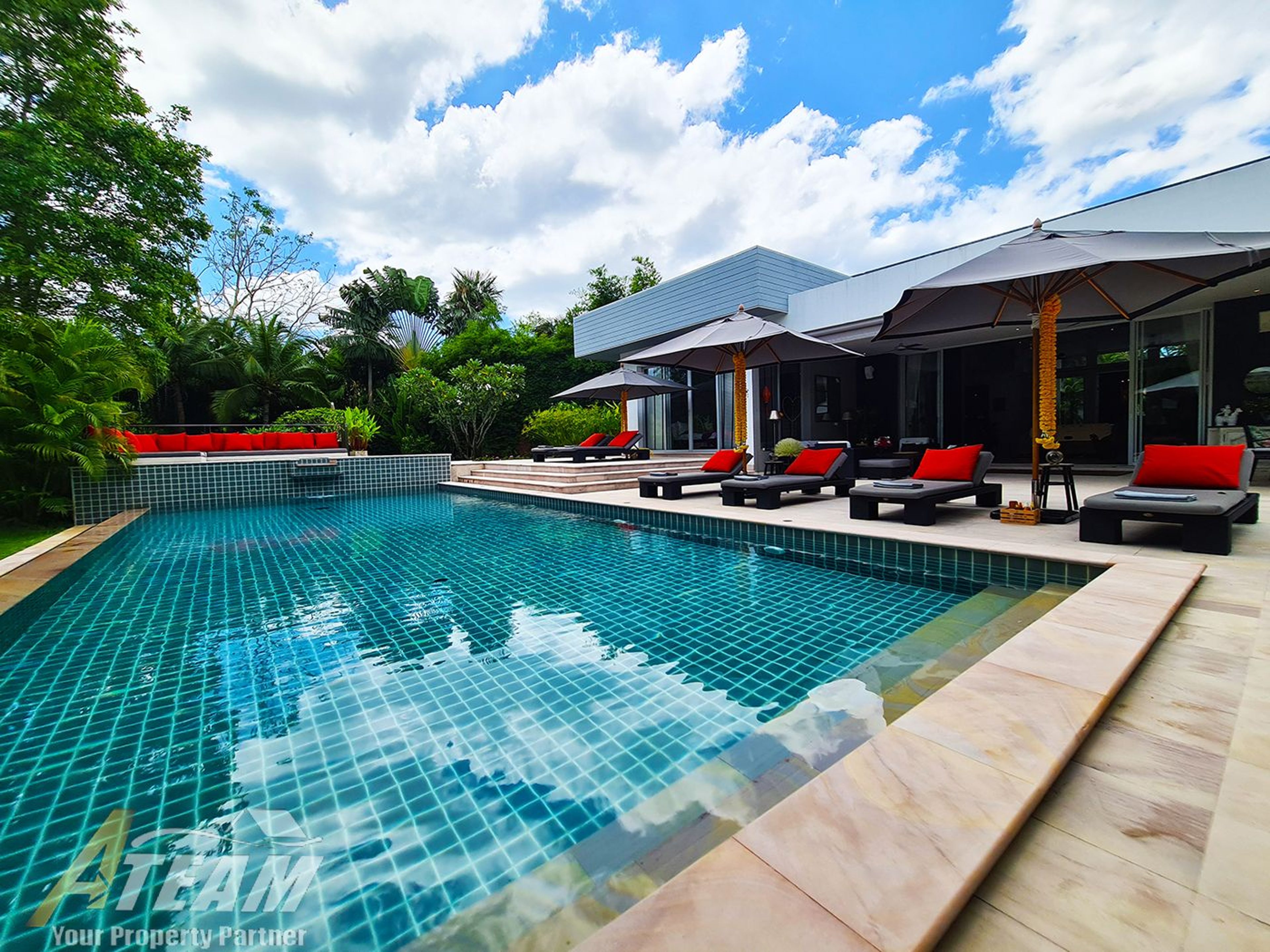 8 bedrooms most exclusive Luxury property in Hua Hin thumbnail 4