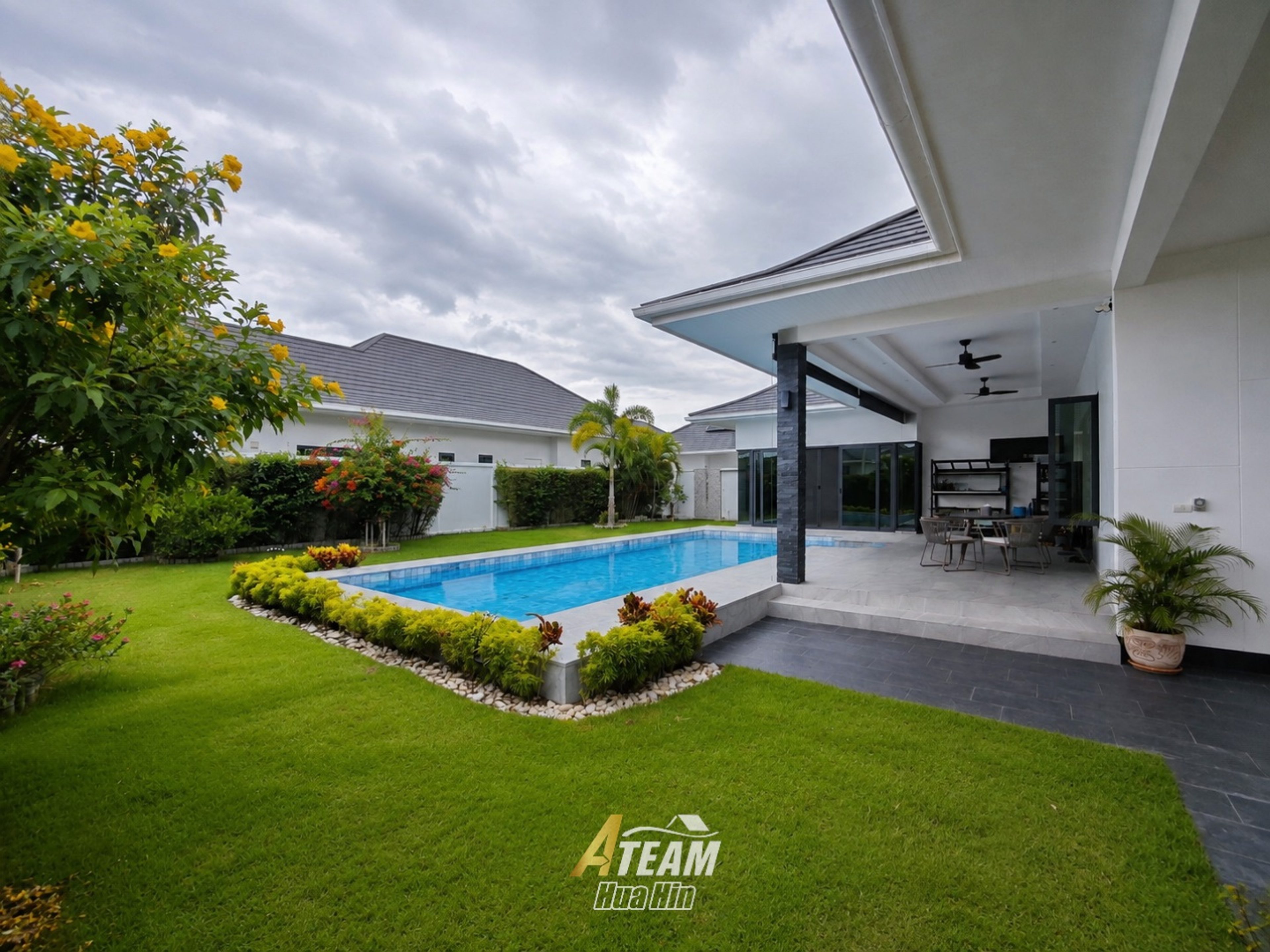 Modern 3-Bedroom Pool Villa in Aria 2 thumbnail 3