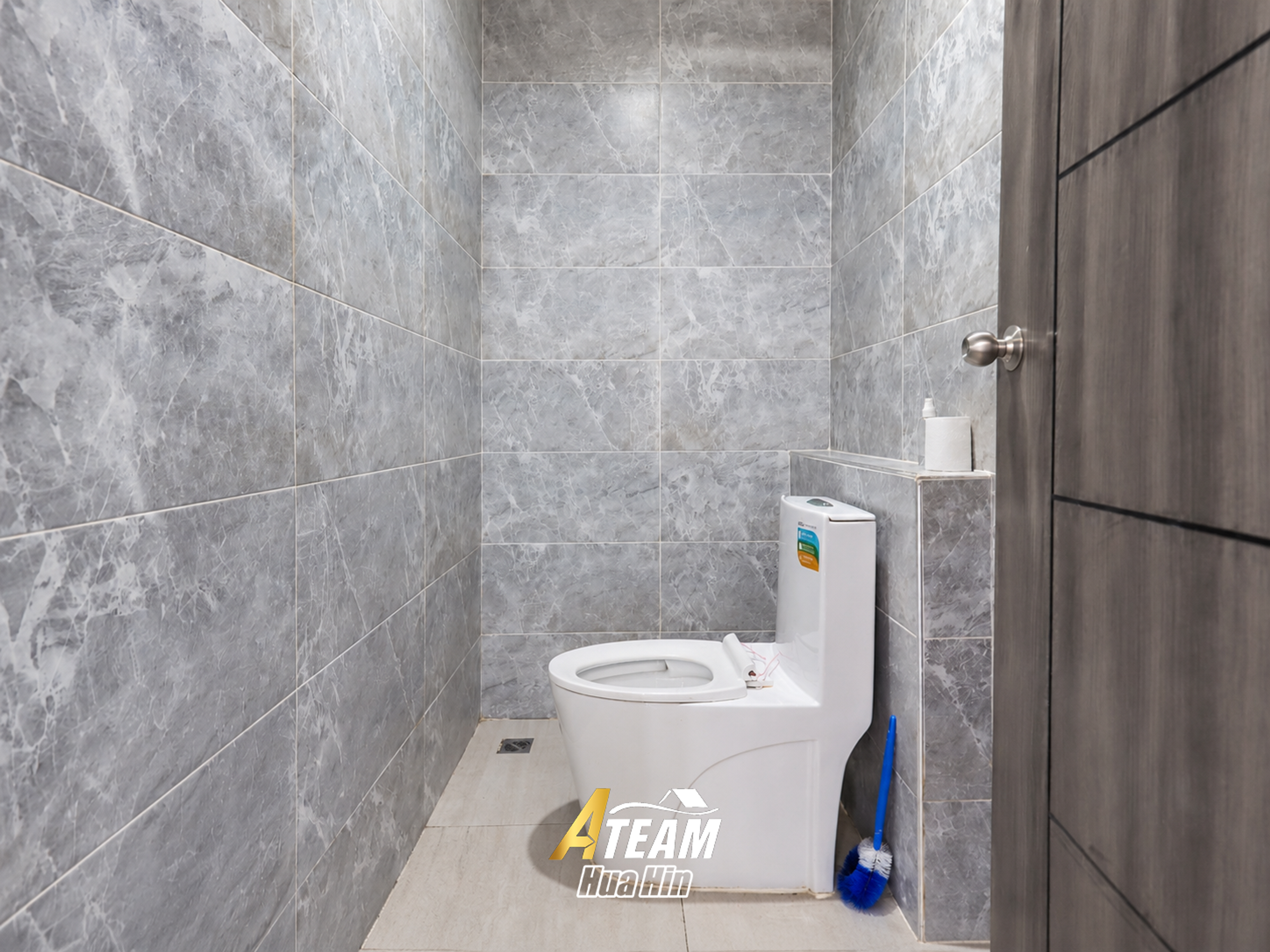 For sale House 3-Bedroom in Black Mountain. thumbnail 18