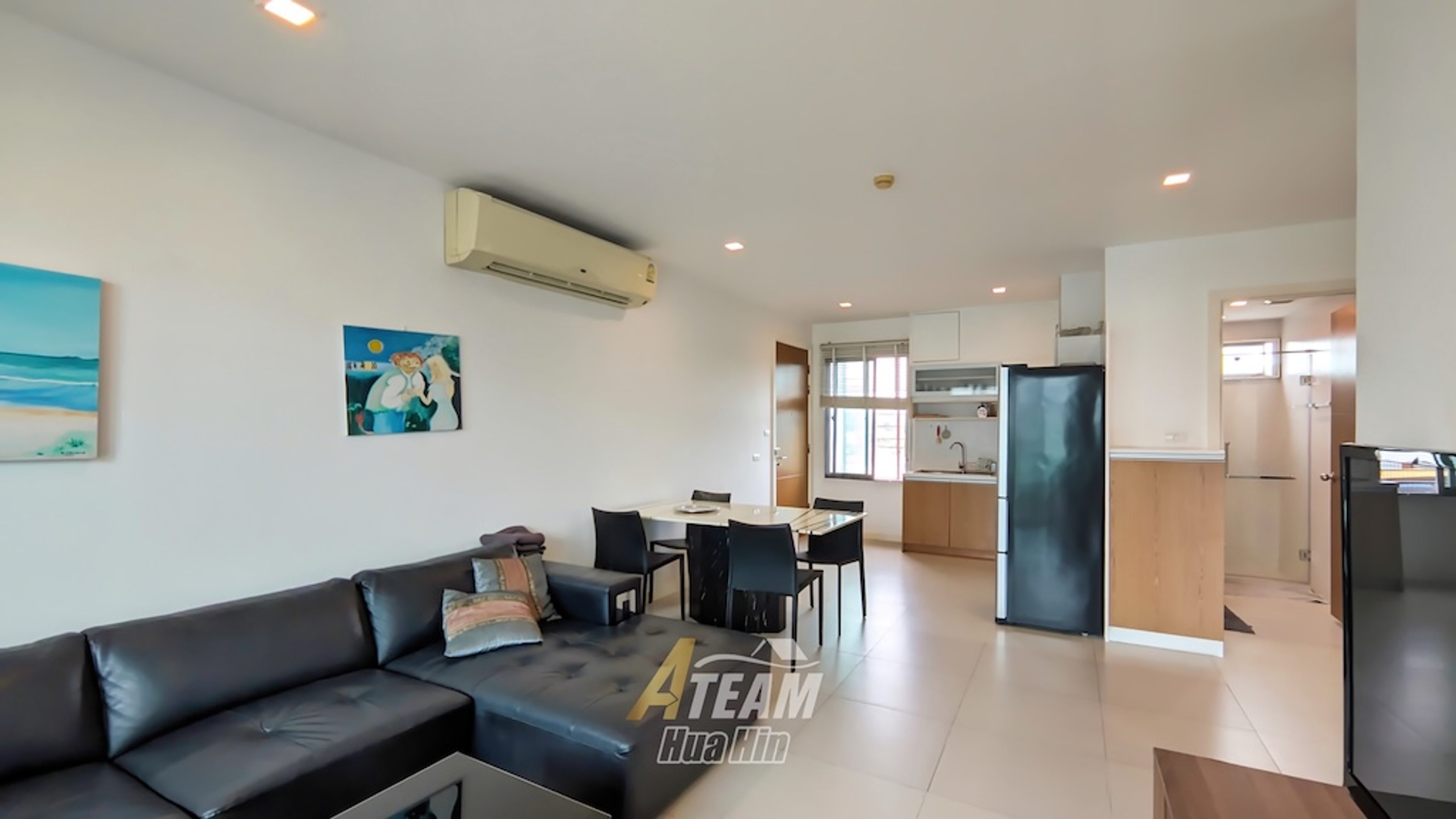 Modern 2-Bedroom Condo with Pool View   thumbnail 10