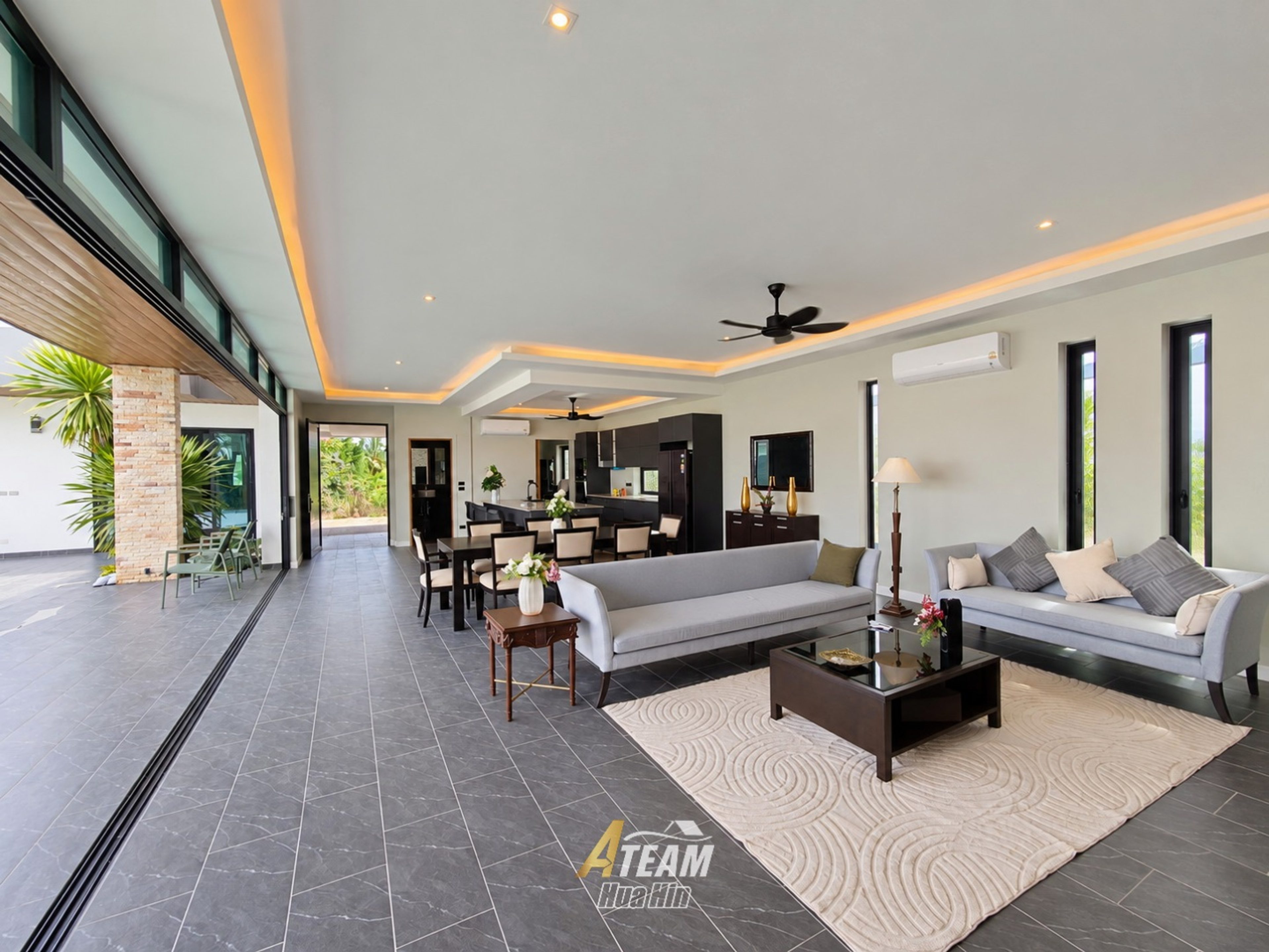 Beautiful Modern New-Build Pool Villa  thumbnail 8