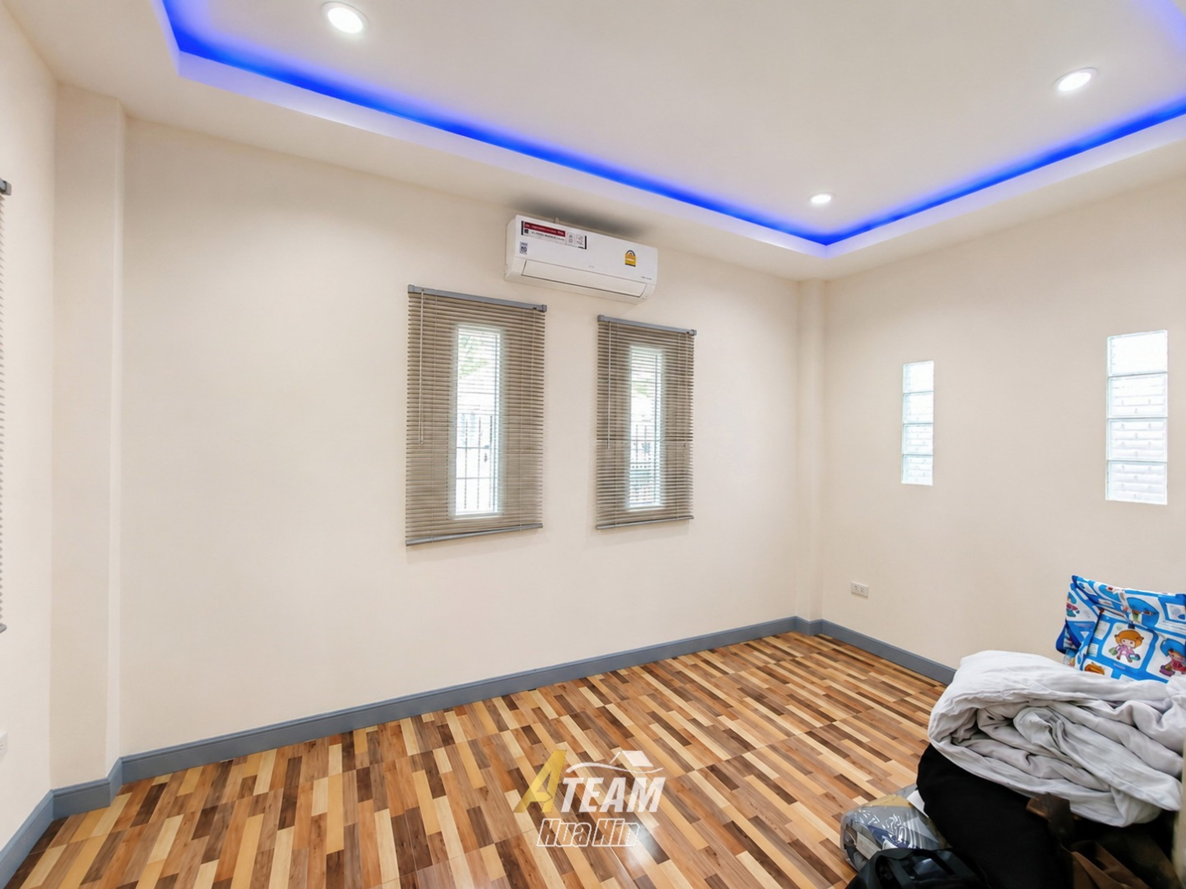 Investment Opportunity 5-Bedroom Near Pak Nam Pran Beach  thumbnail 8