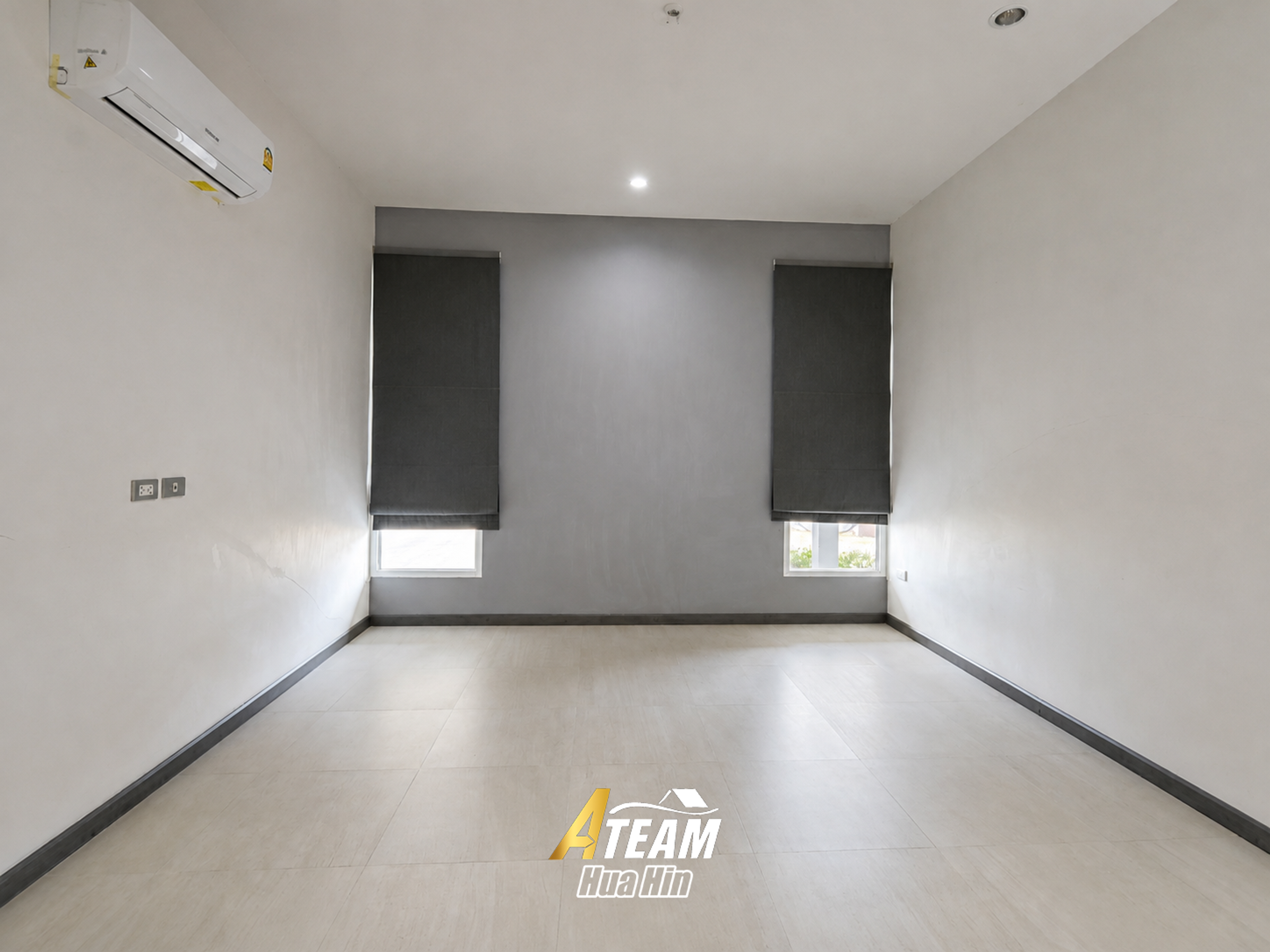 For sale House 3-Bedroom in Black Mountain. thumbnail 14
