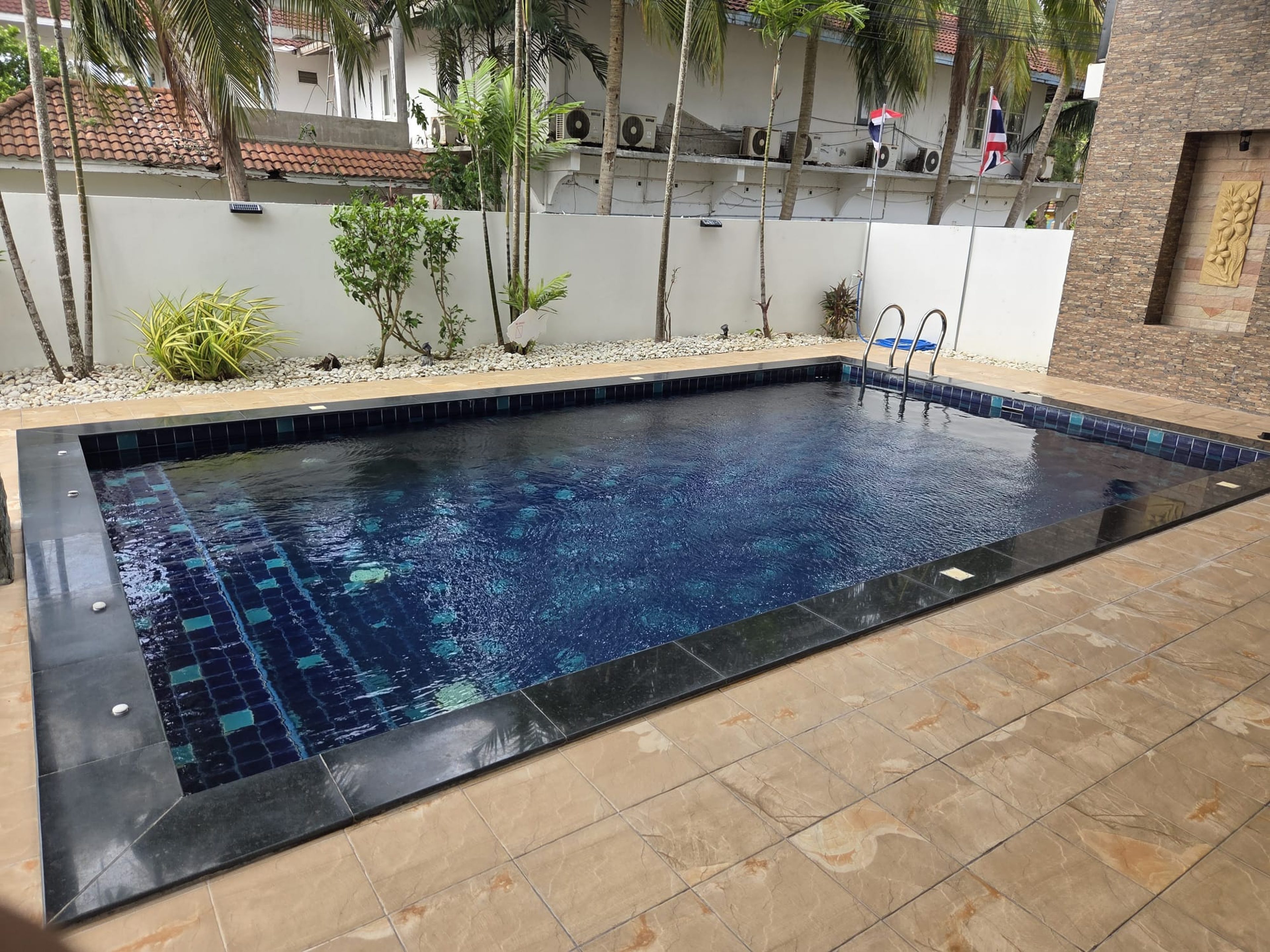 54 sqm condo on the beach in Ban-Saphan thumbnail 8