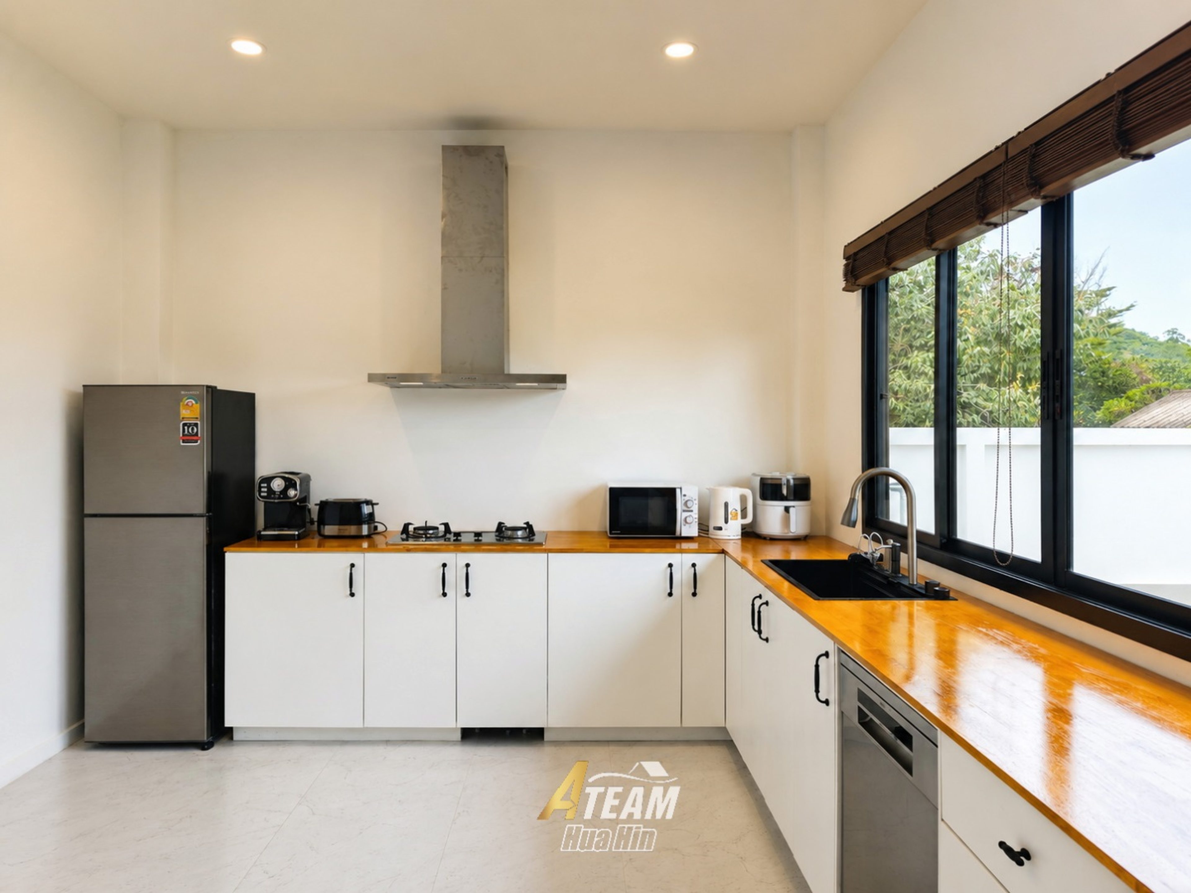 3-Bedroom House for Sale on the Hill in Khao Tao with Stunning Mountain Views thumbnail 14
