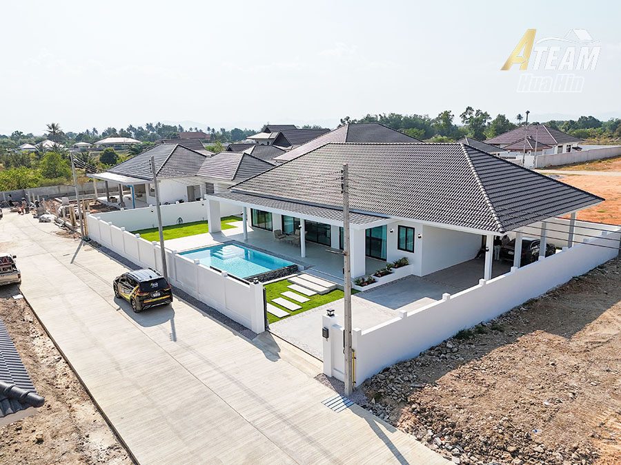 Modern European-Standard Pool Villa for Sale in Wang Pong
