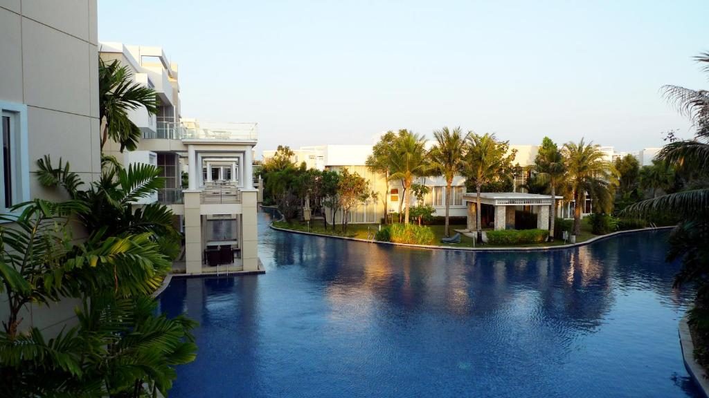 Blue Lagoon Condo